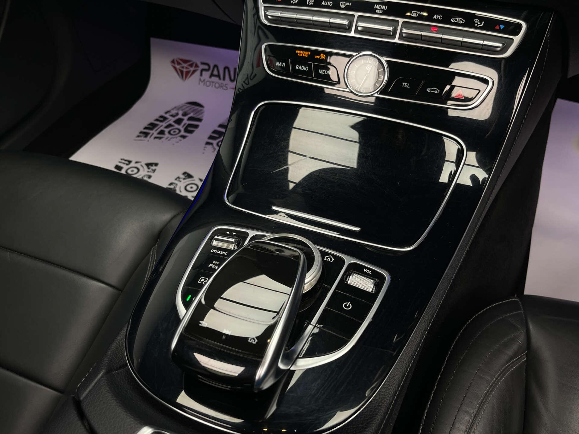 Mercedes-Benz E Class view 20