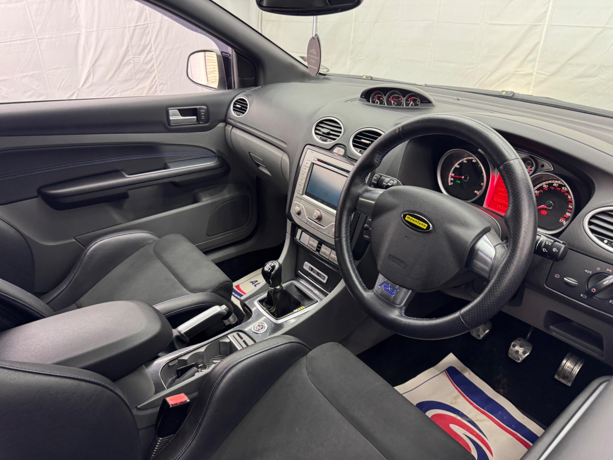 Ford Focus view 19