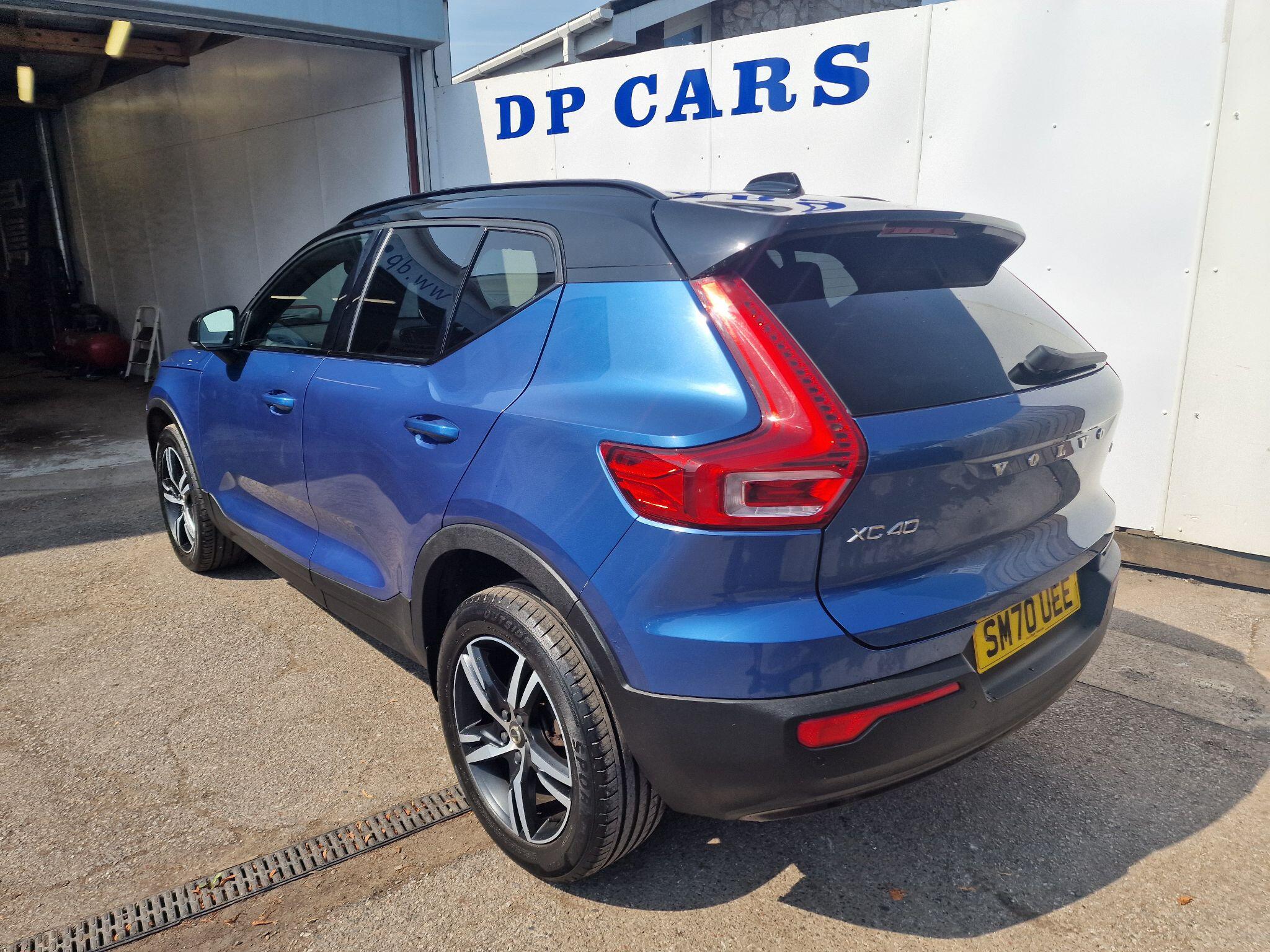 Volvo XC40 view 10