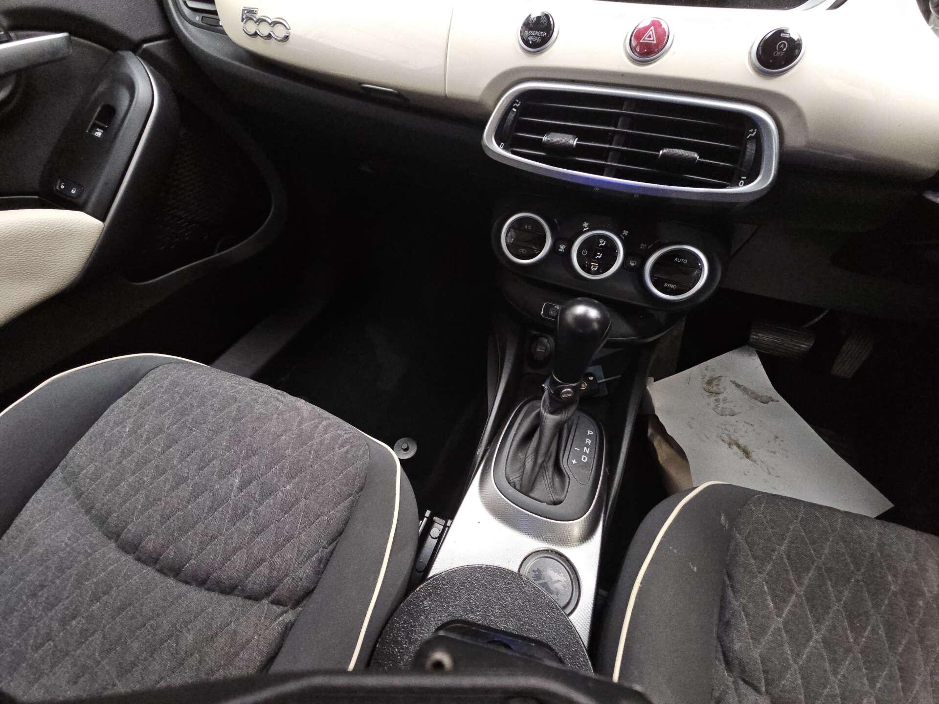 Fiat 500x view 9