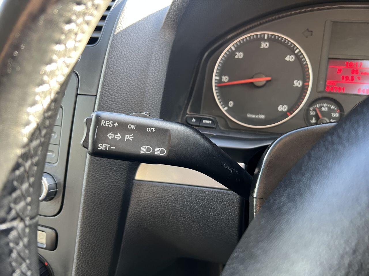 Volkswagen Golf view 35