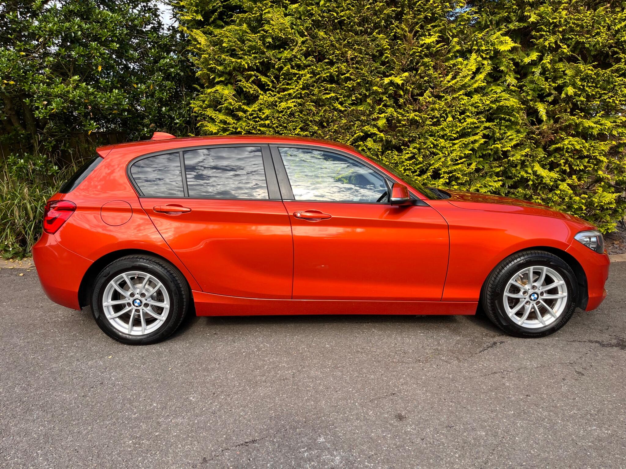 BMW 1 Series view 18