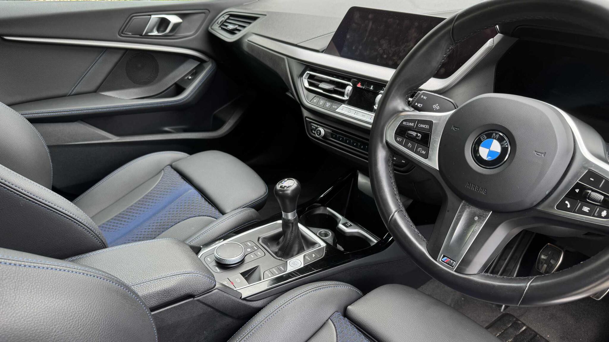 BMW 2 Series view 14