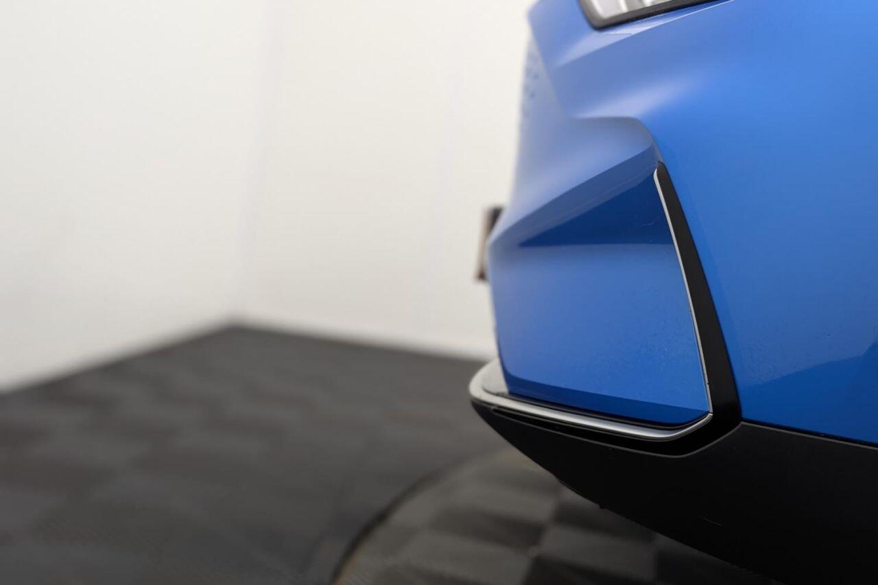 MG ZS view 43