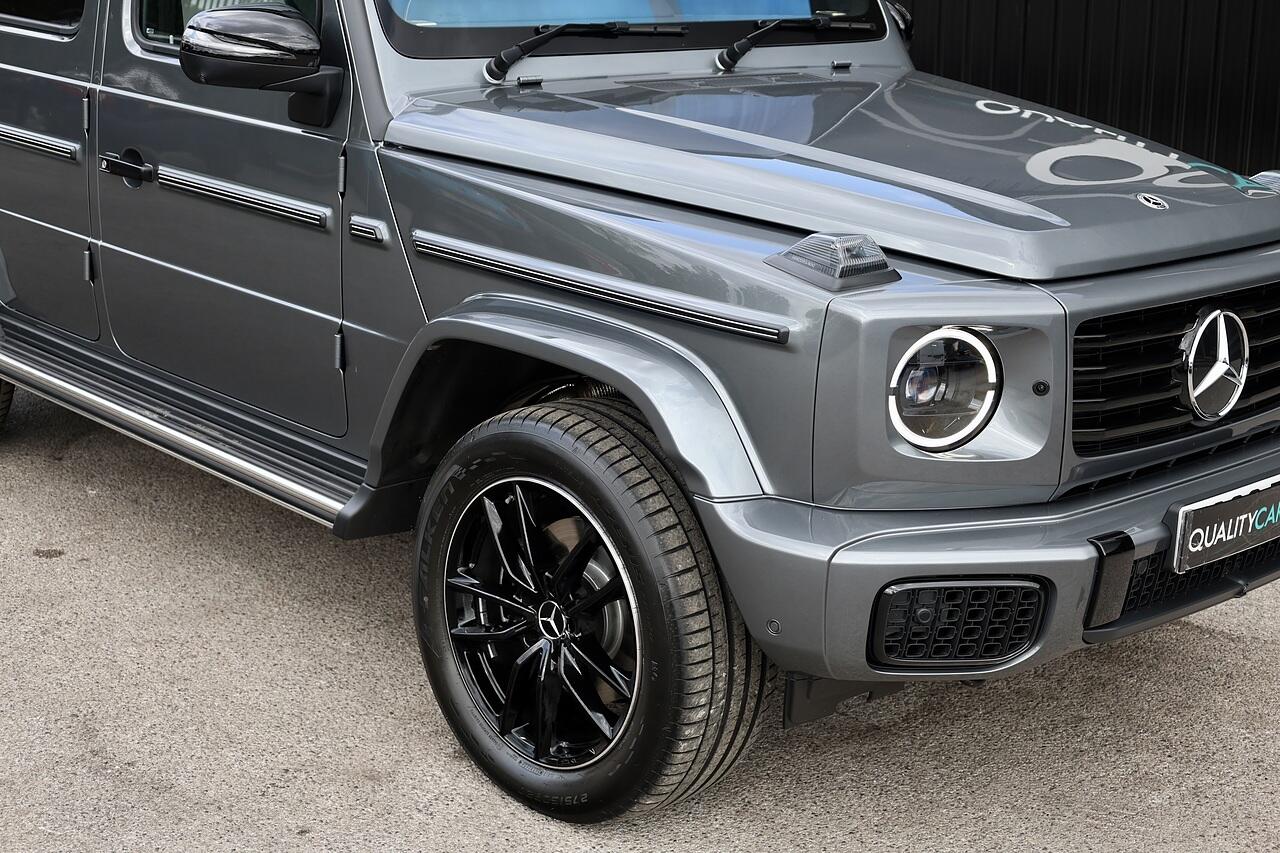 Mercedes-Benz G Class view 25