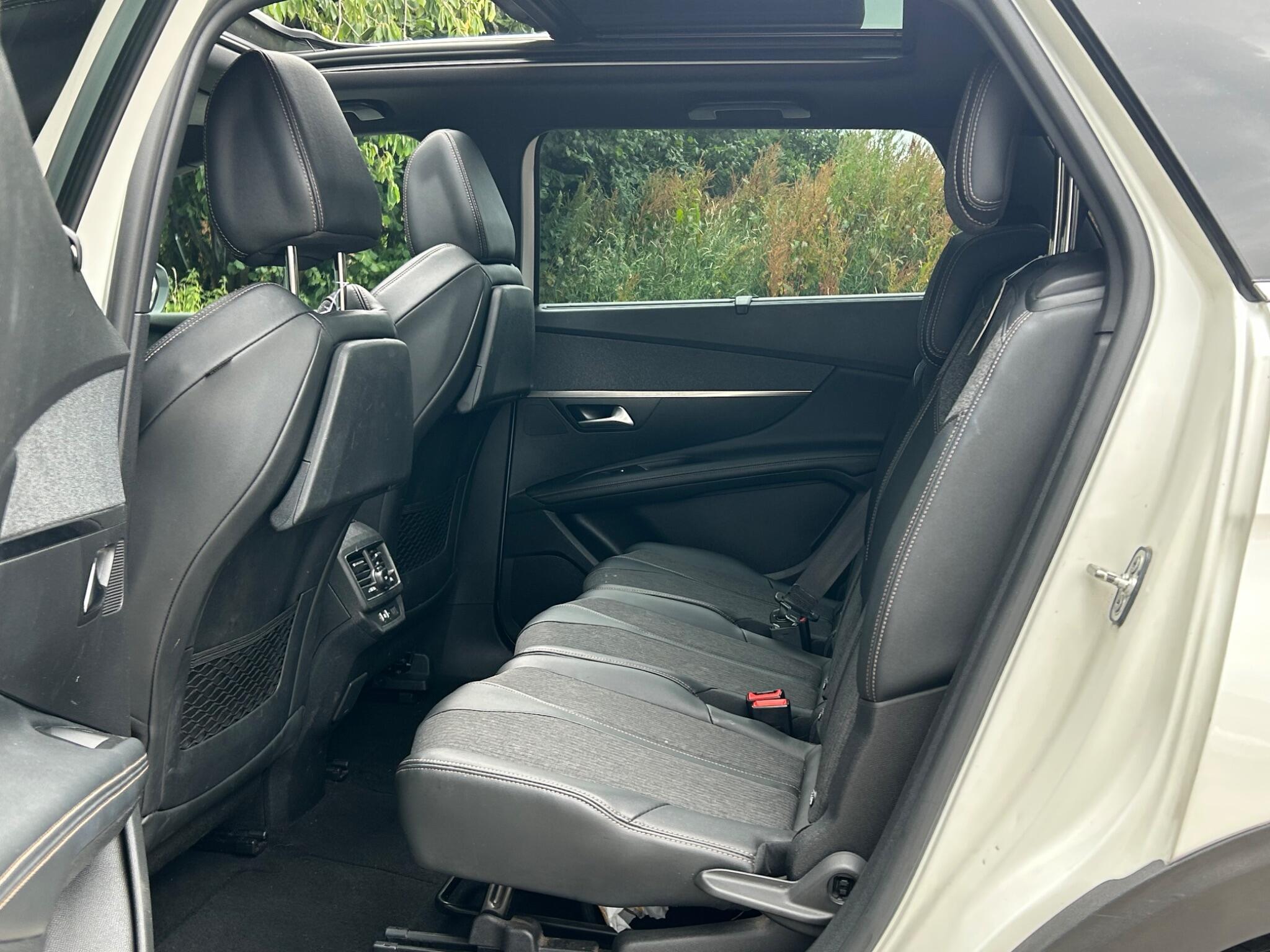 Peugeot 5008 view 20