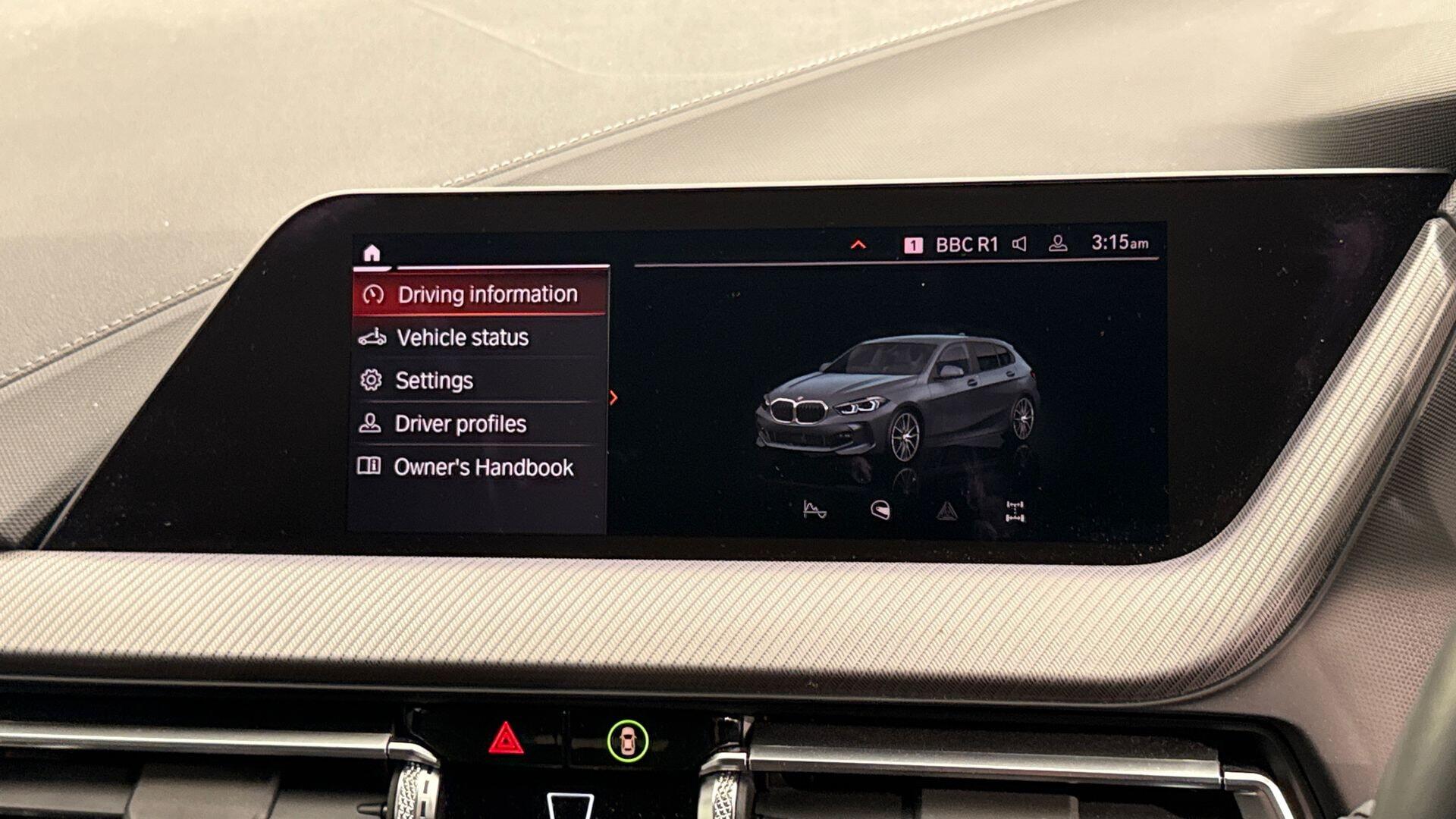 BMW 1 Series view 26