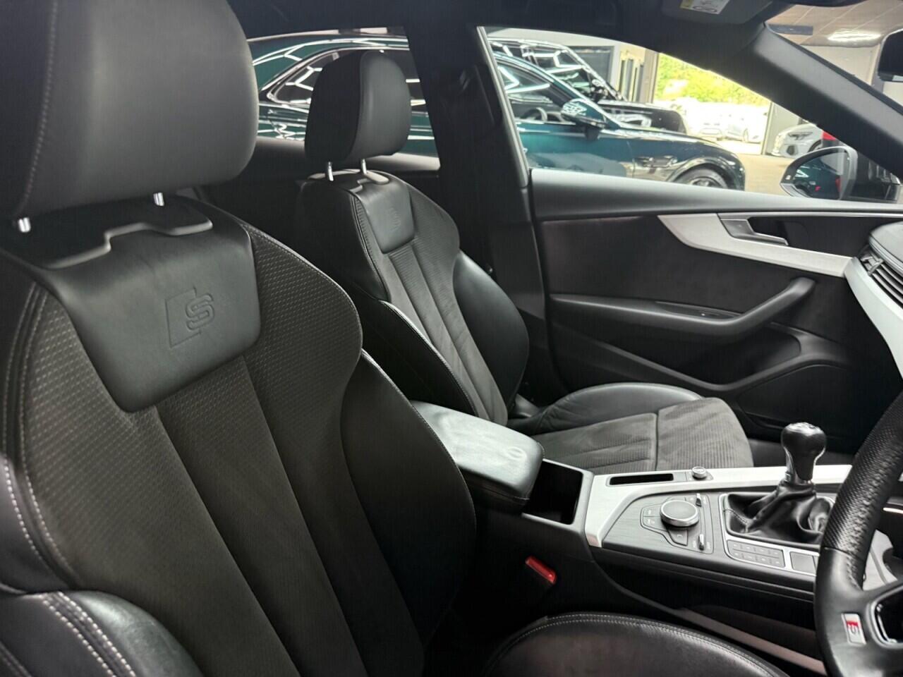 Audi A5 view 36