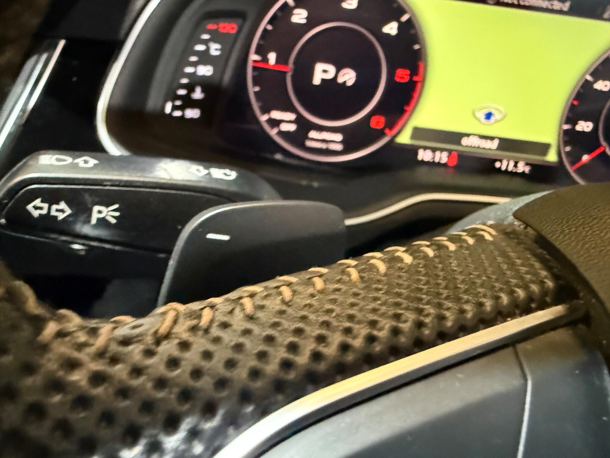 Audi Q7 view 26