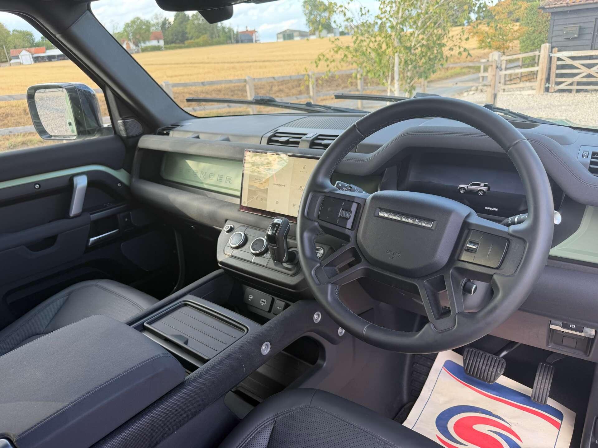 Land Rover Defender view 20