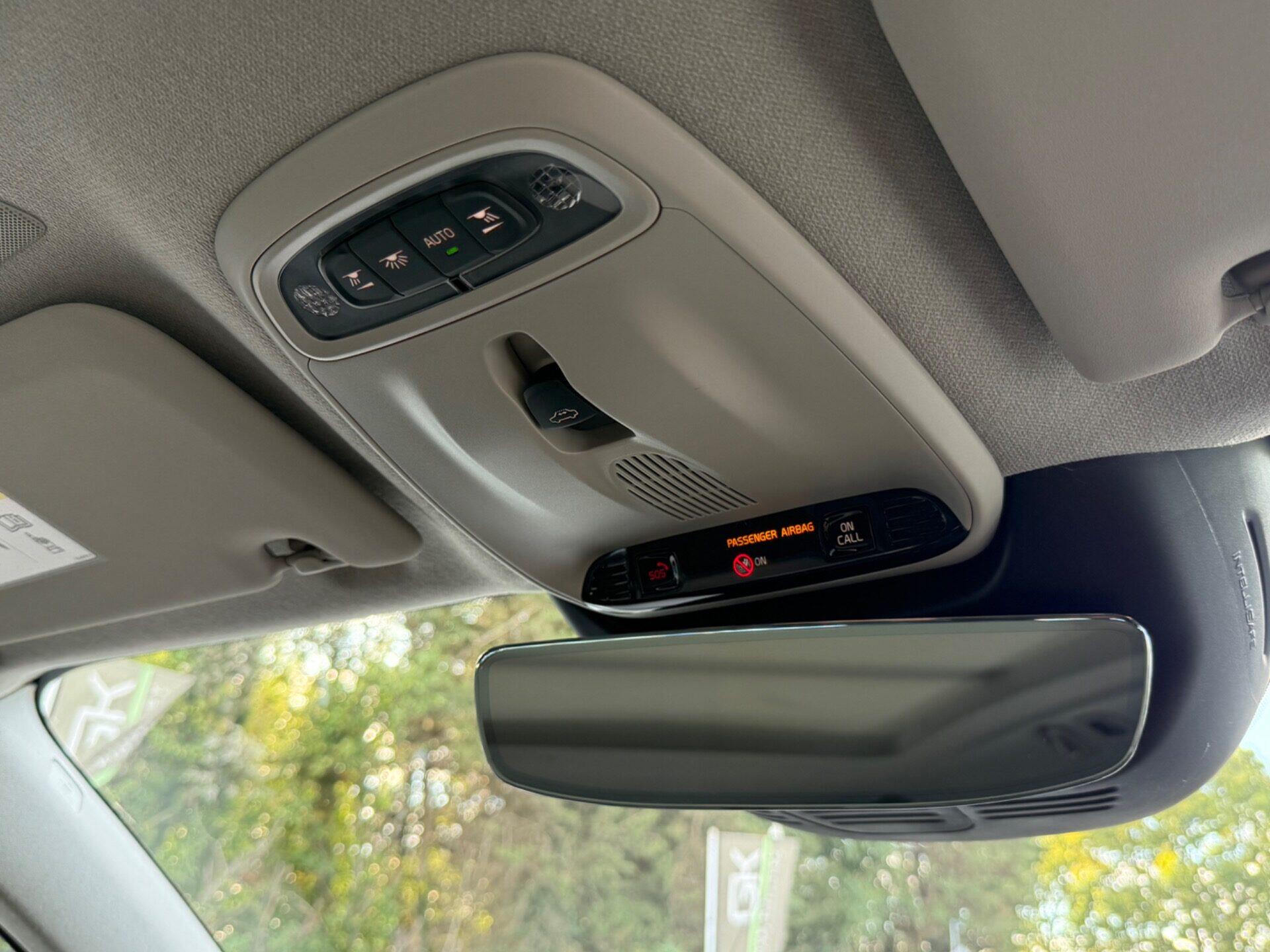 Volvo XC40 view 46
