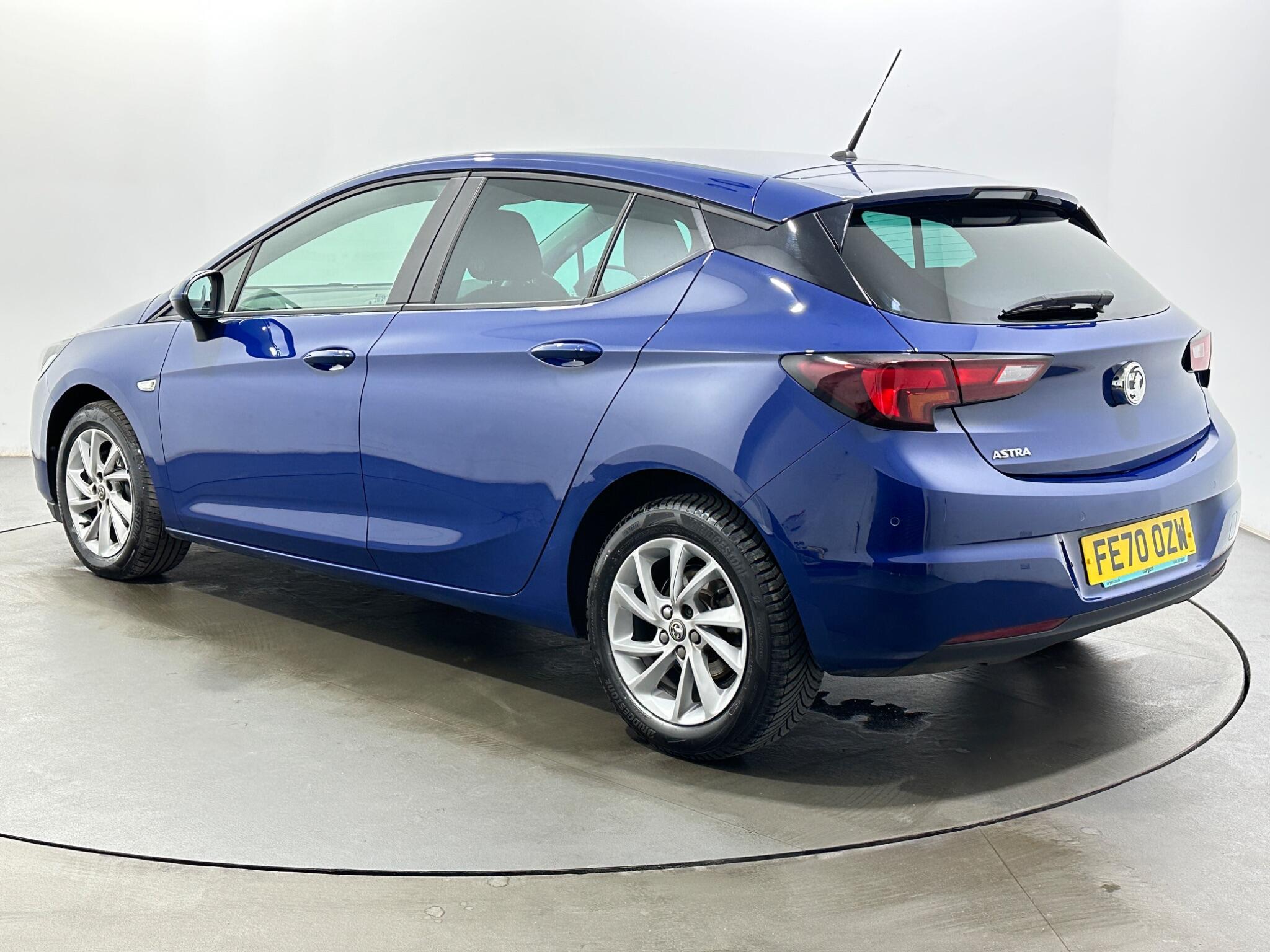 Vauxhall Astra view 6