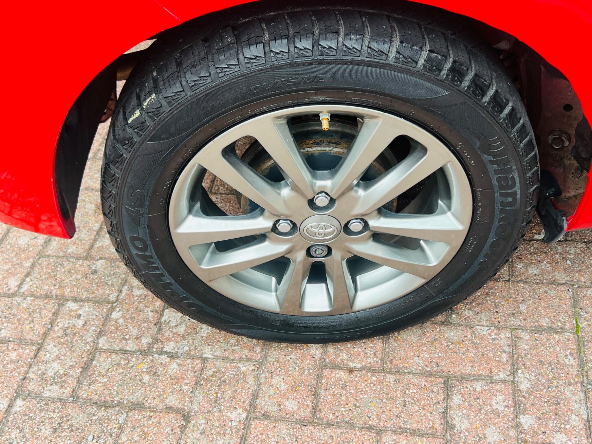 Toyota Yaris view 41