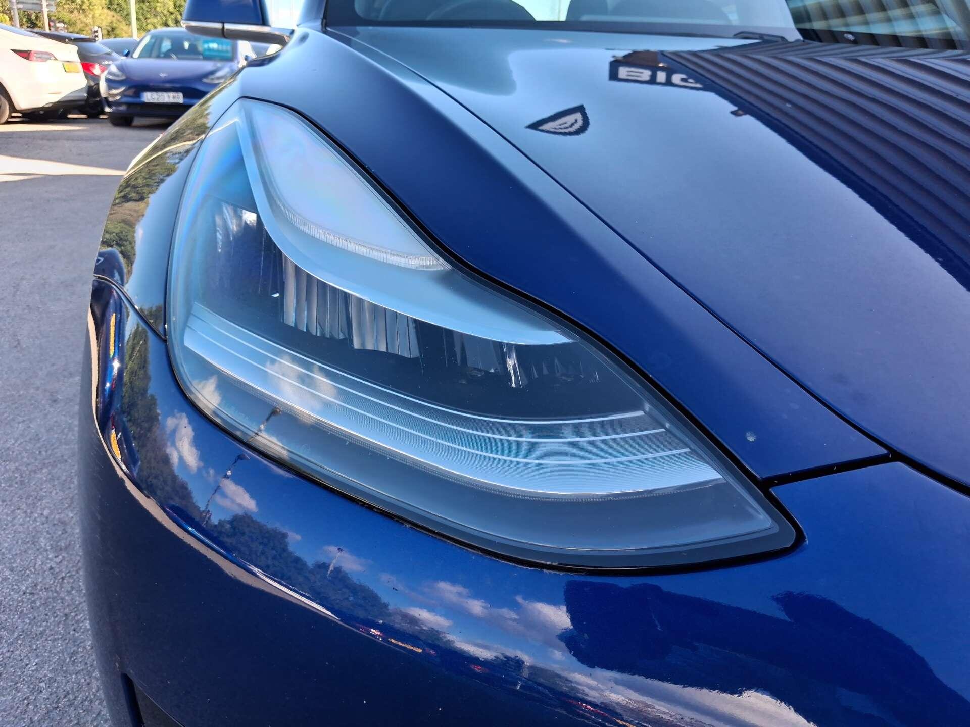 Tesla Model 3 view 5