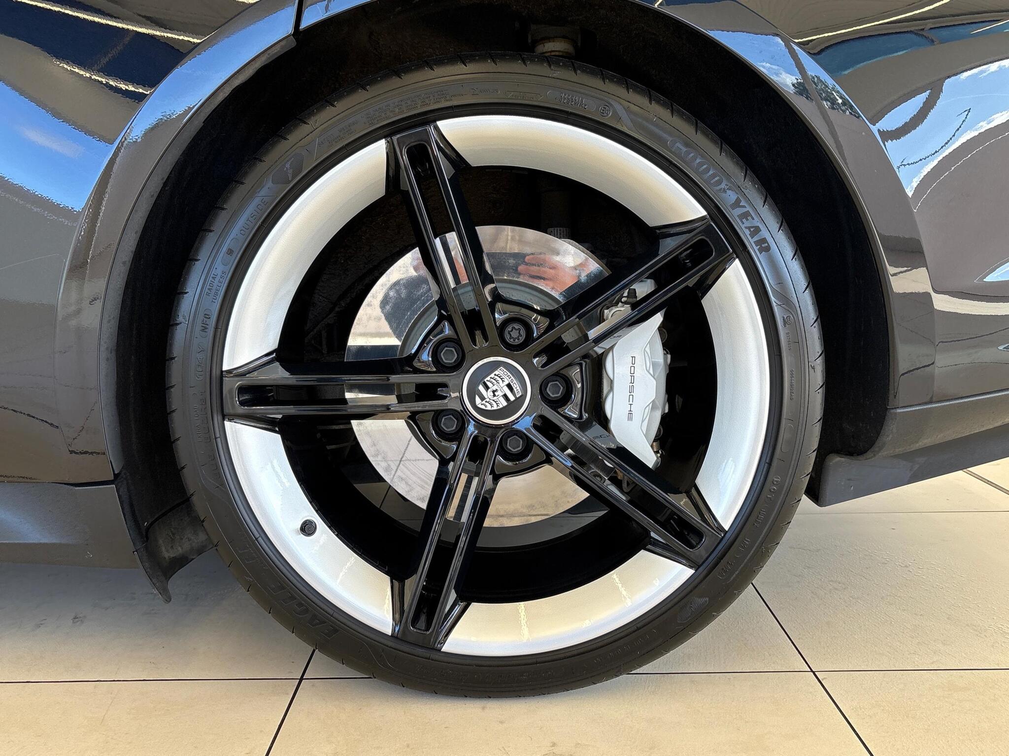 Porsche Taycan view 26
