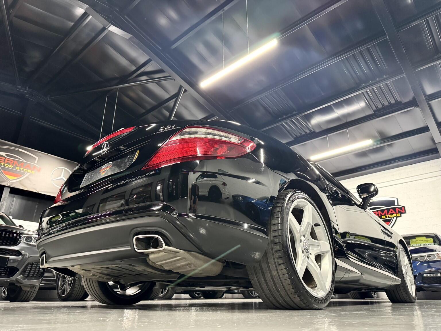 Mercedes-Benz SLK view 8