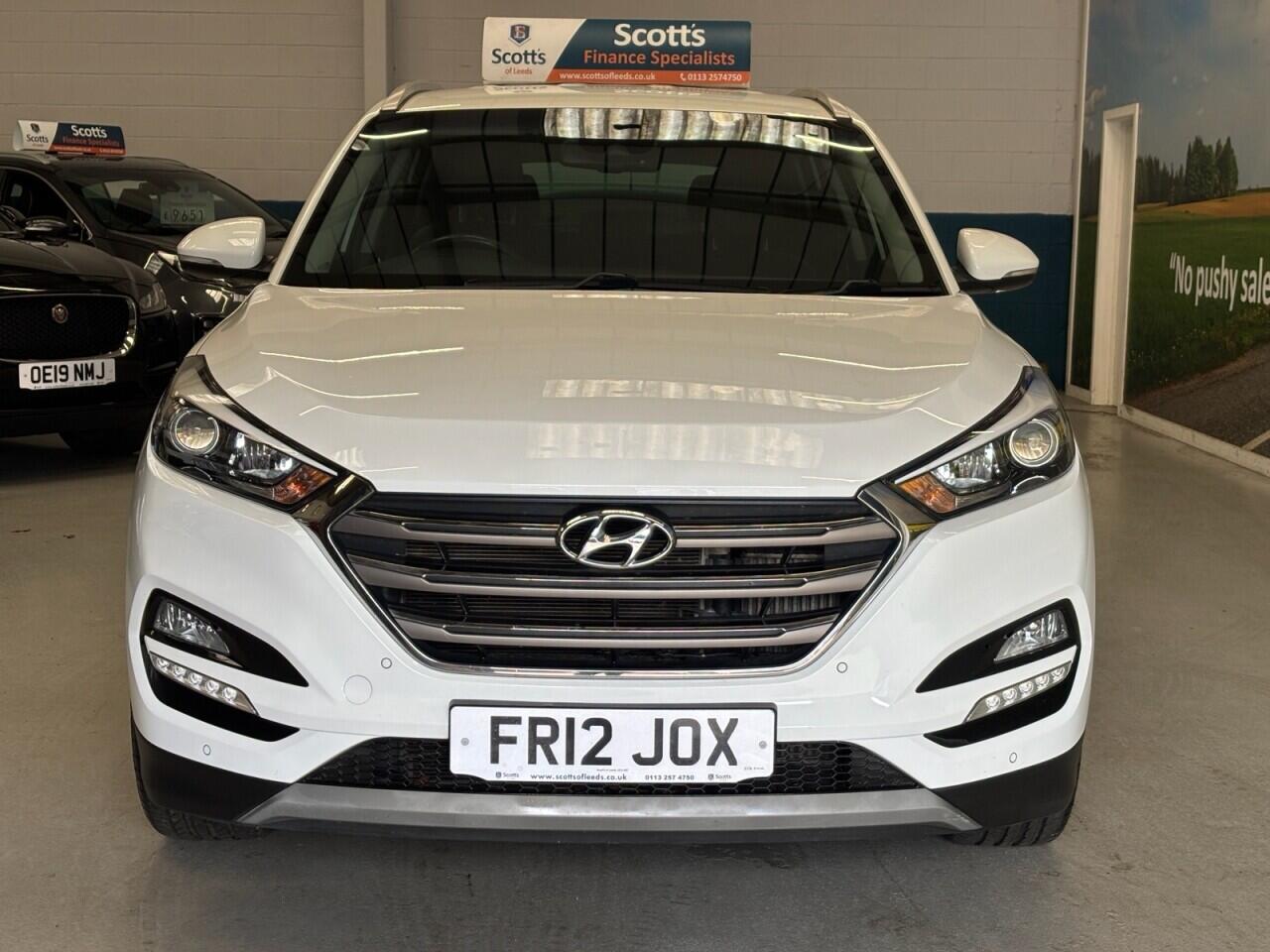 Hyundai Tucson view 2