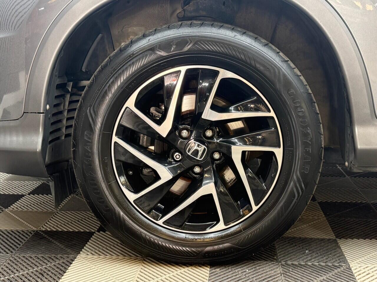 Honda CR-V view 4