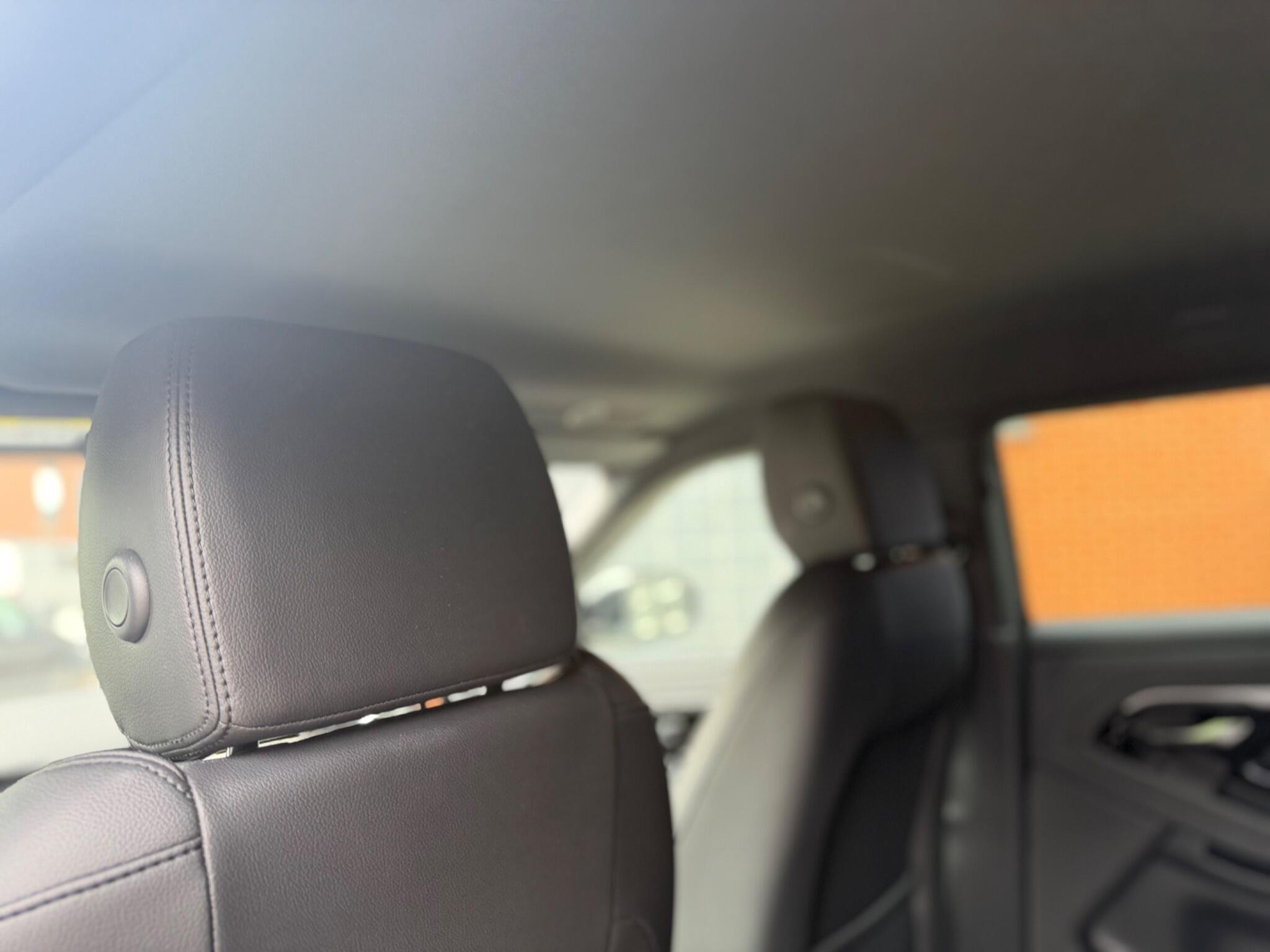 Land Rover Range Rover Evoque view 34