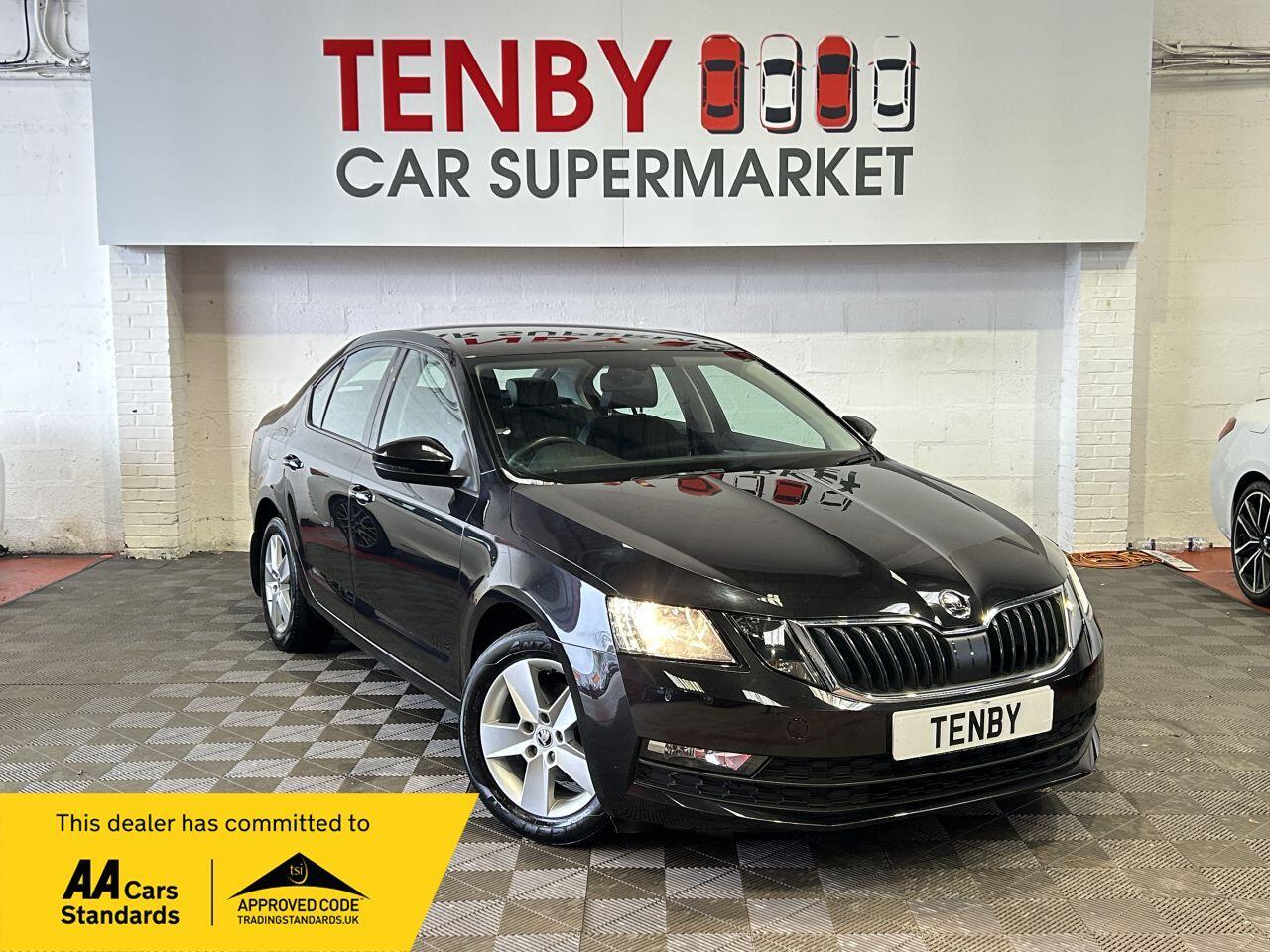 Skoda Octavia main image