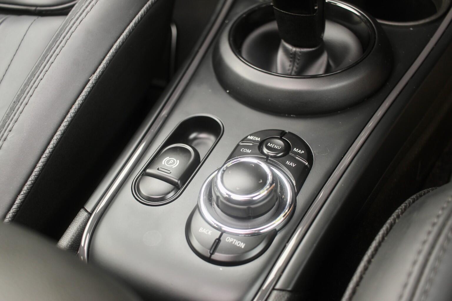 Mini Countryman view 17