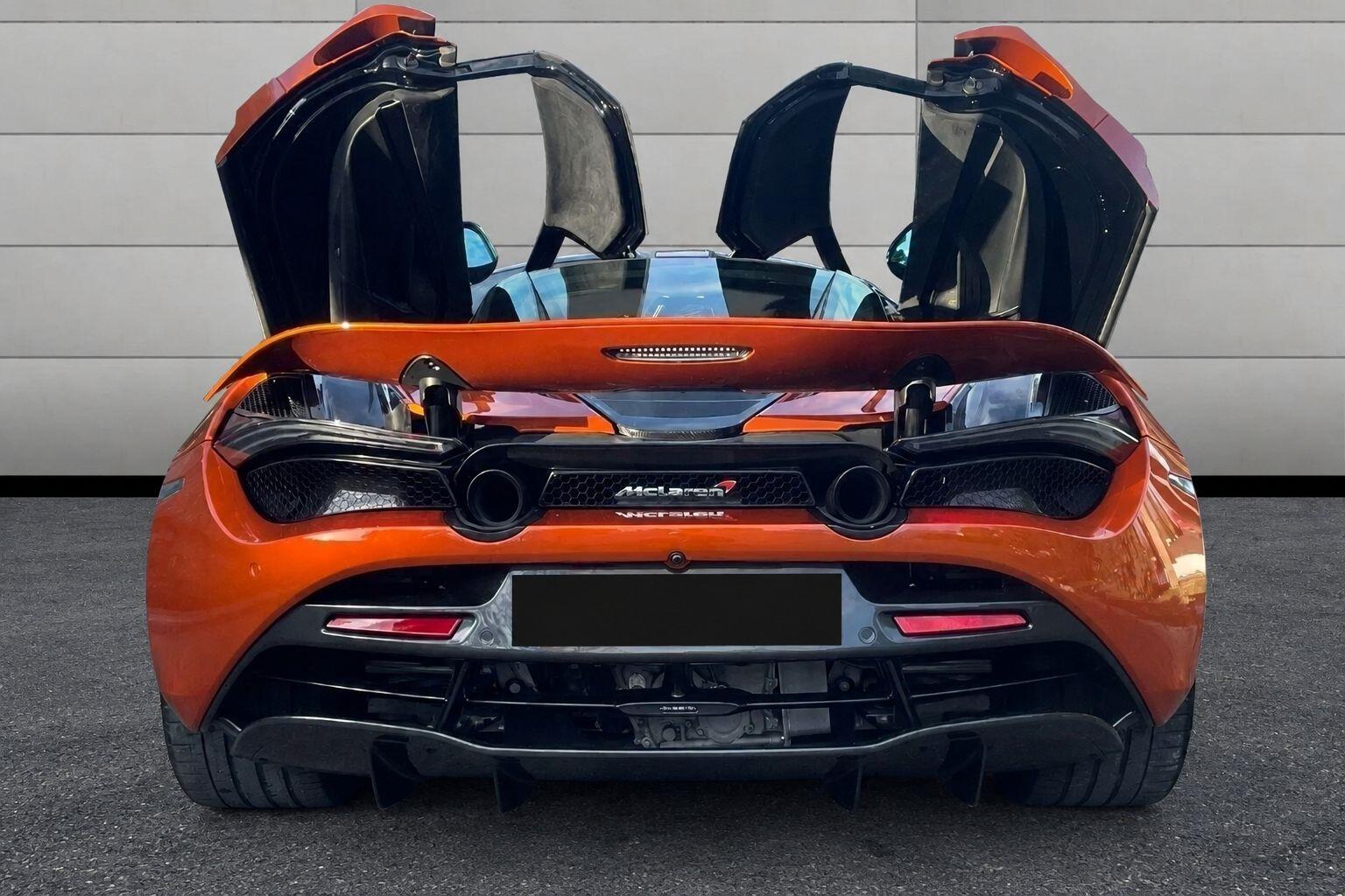 Mclaren 720s view 8