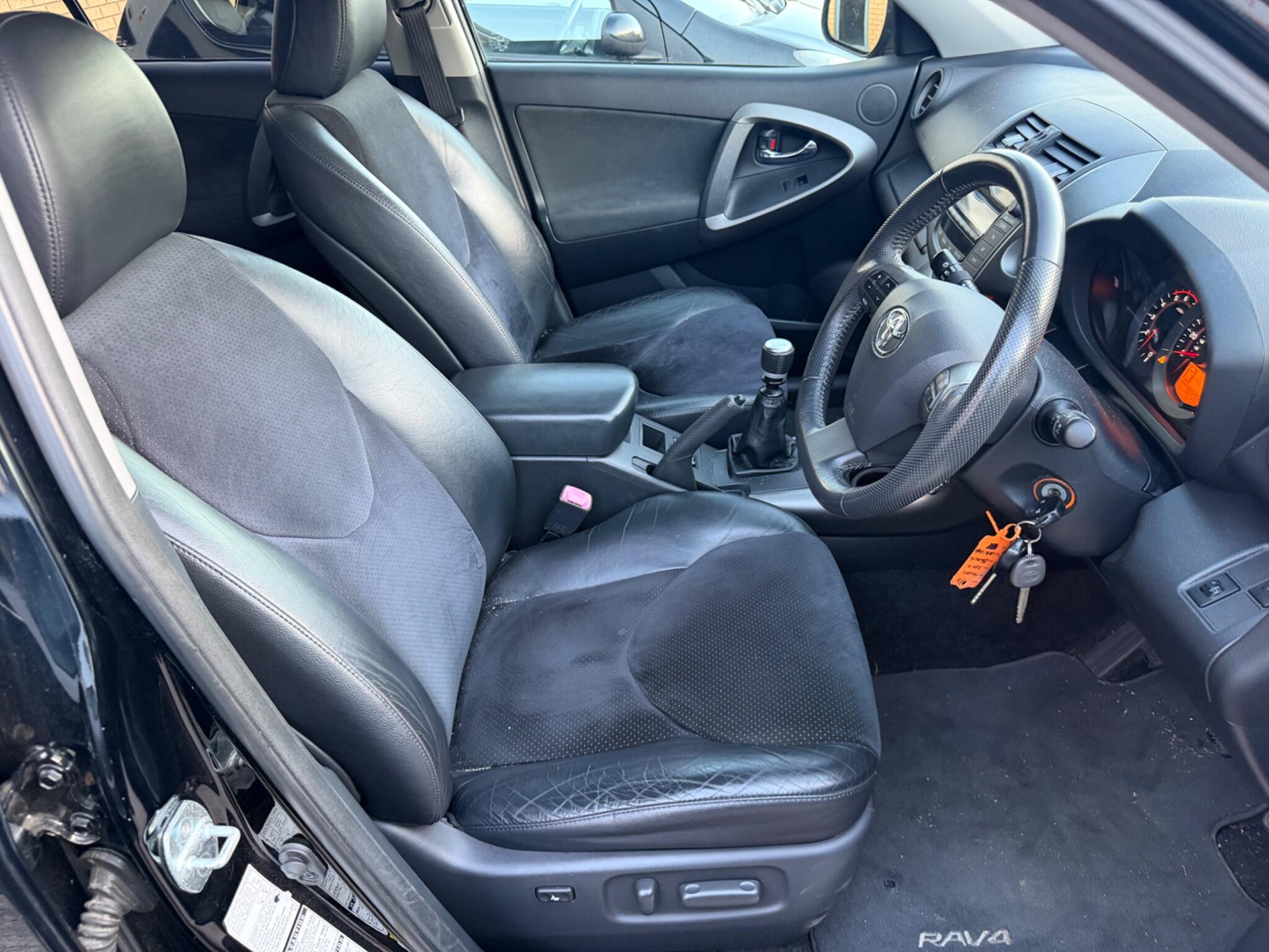 Toyota Rav4 view 22