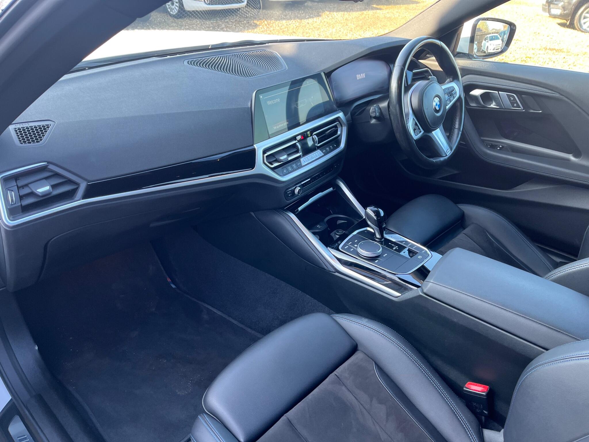 BMW 2 Series view 10