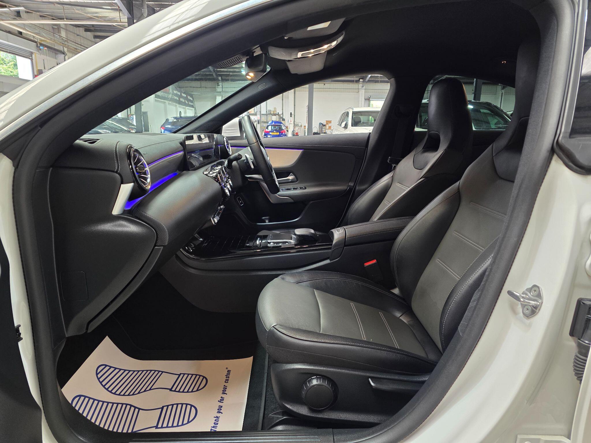 Mercedes-Benz Cla view 26