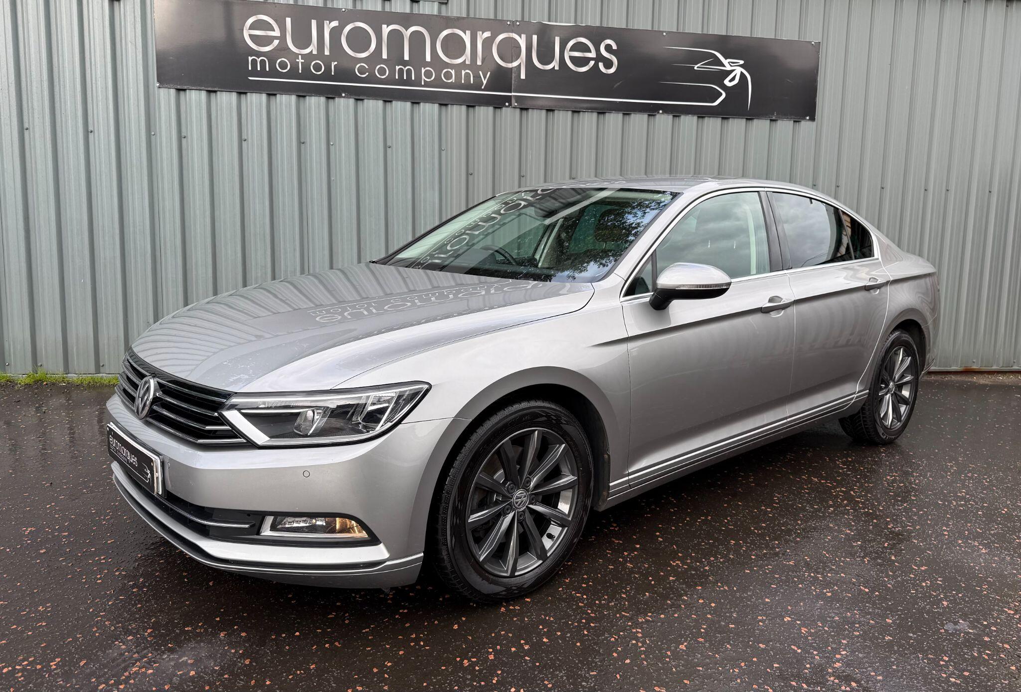 Volkswagen Passat view 9