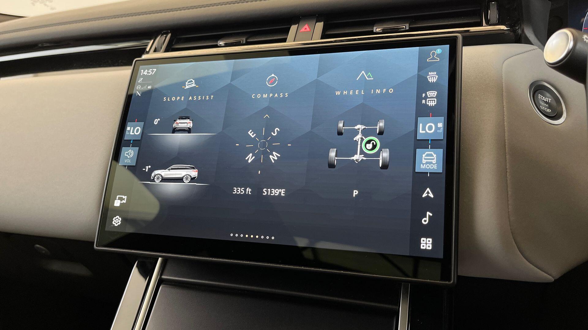 Land Rover Range Rover Velar view 37