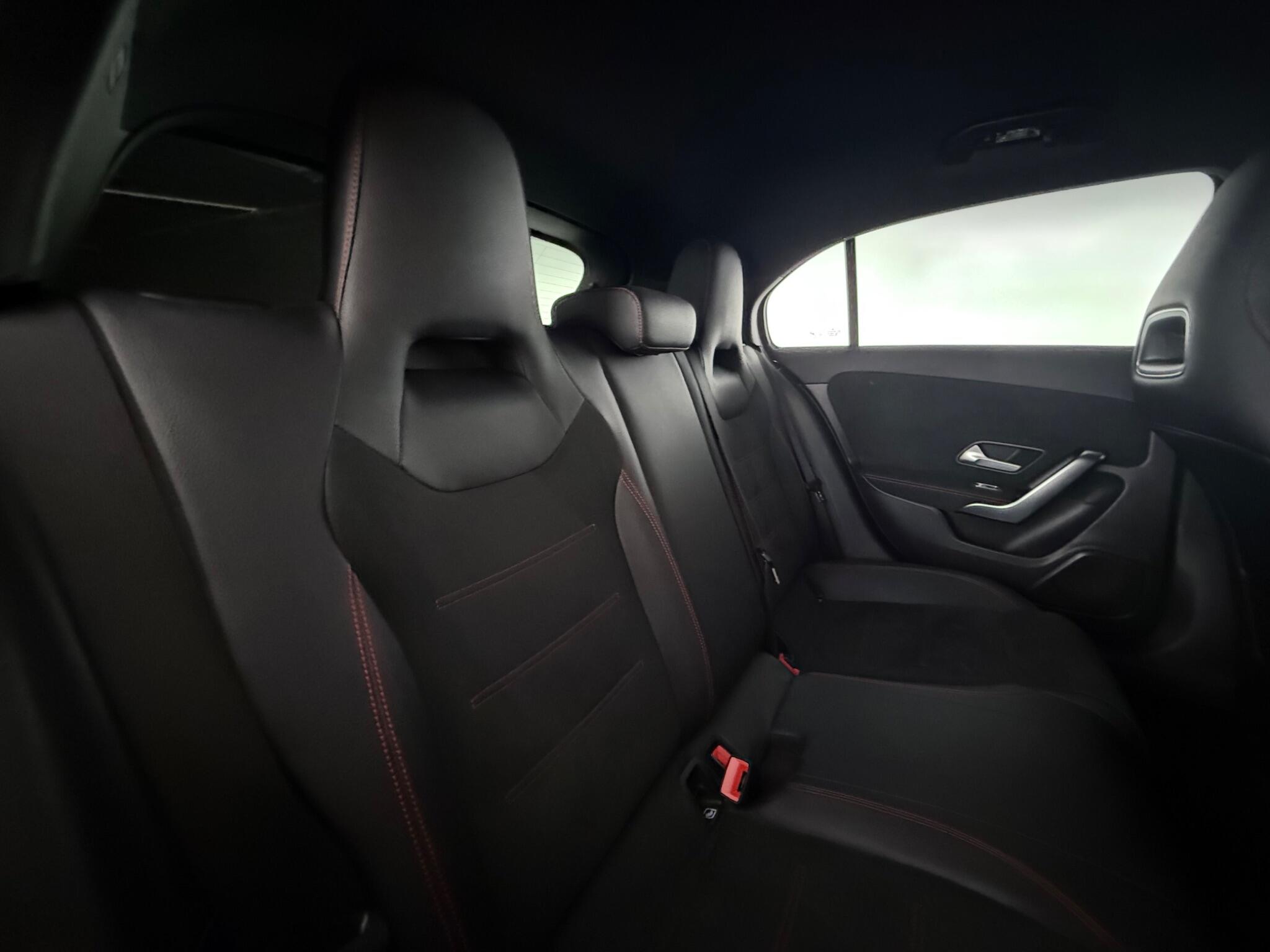 Mercedes-Benz A-Class view 32