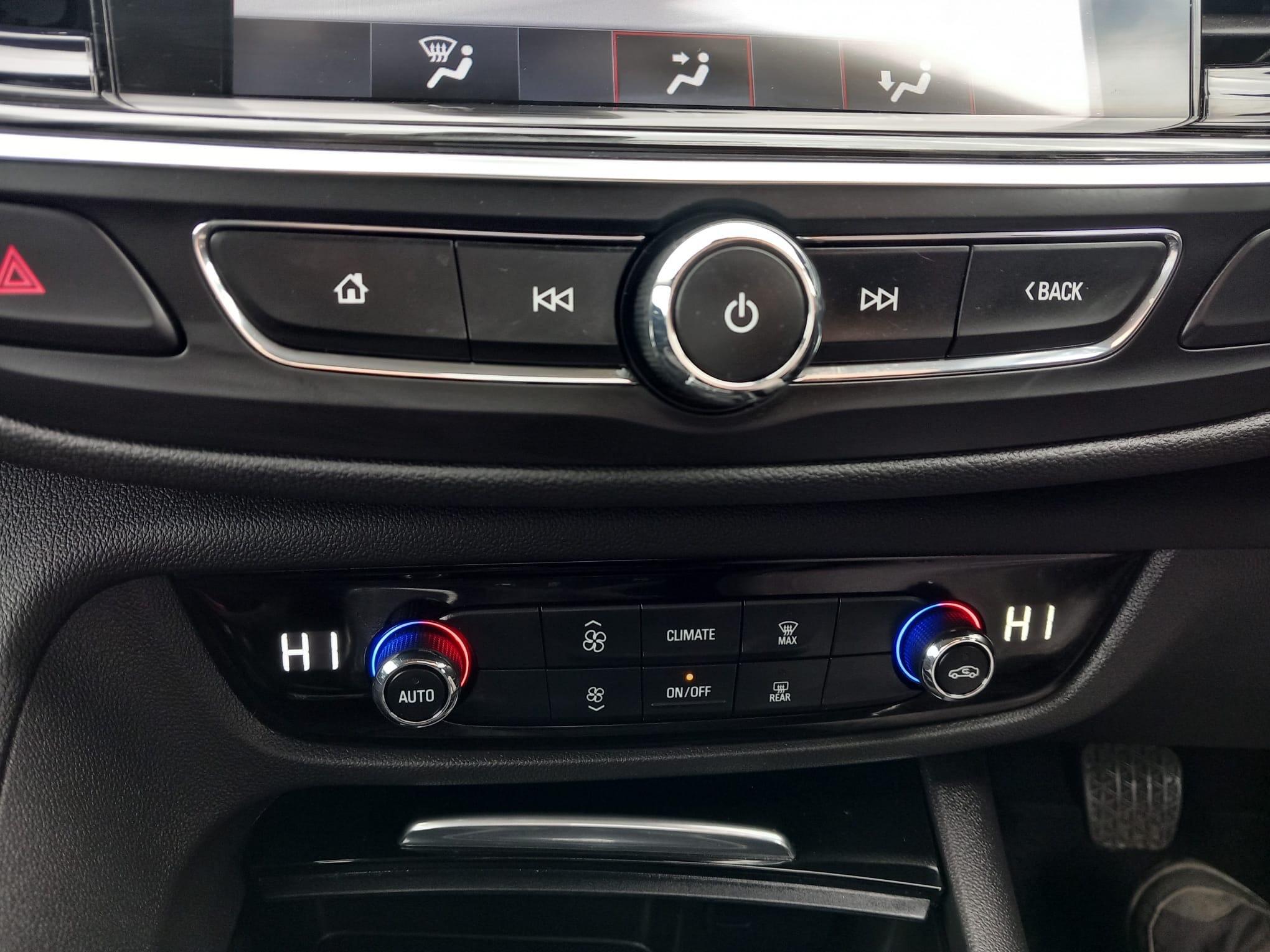 Vauxhall Insignia view 15