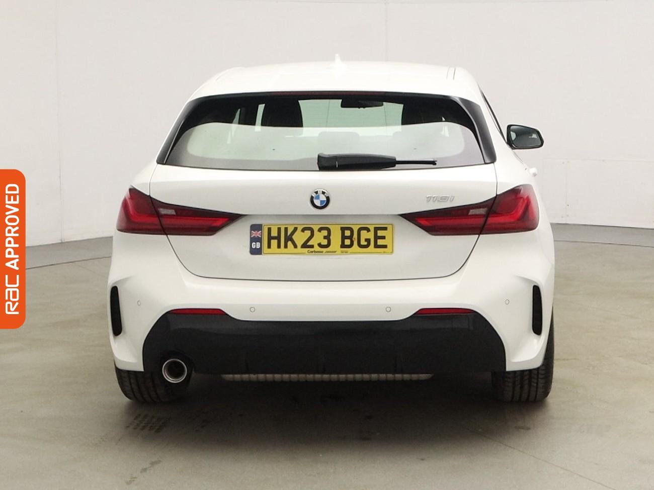 BMW 1 Series view 8