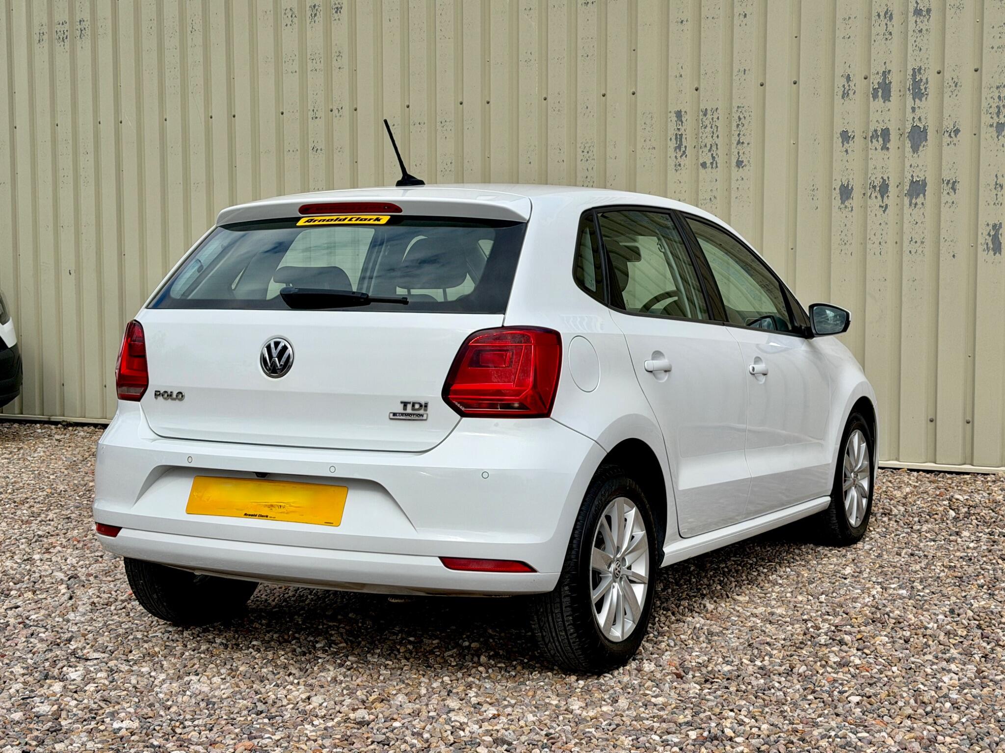 Volkswagen Polo view 9