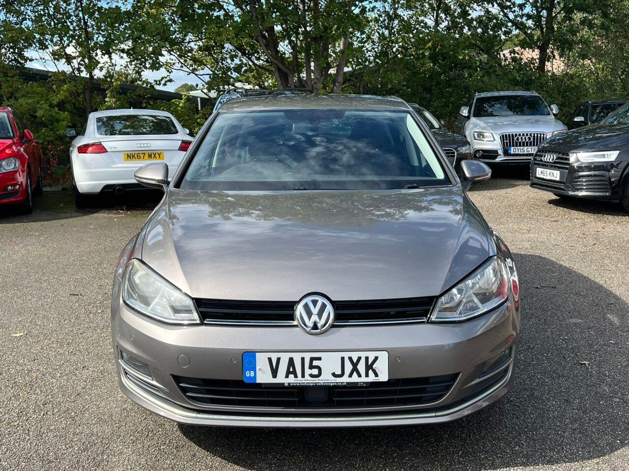 Volkswagen Golf view 10