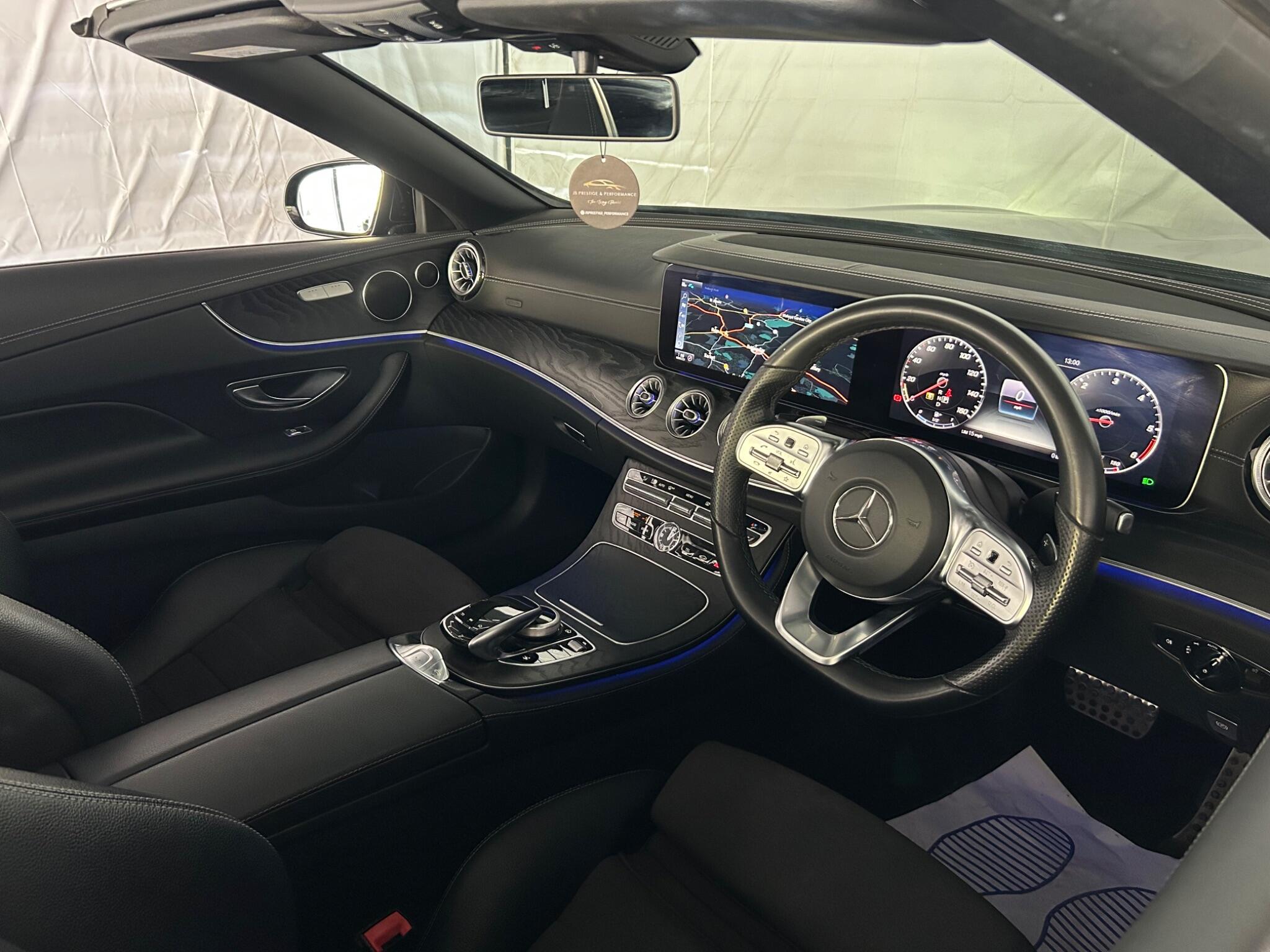 Mercedes-Benz E Class view 23
