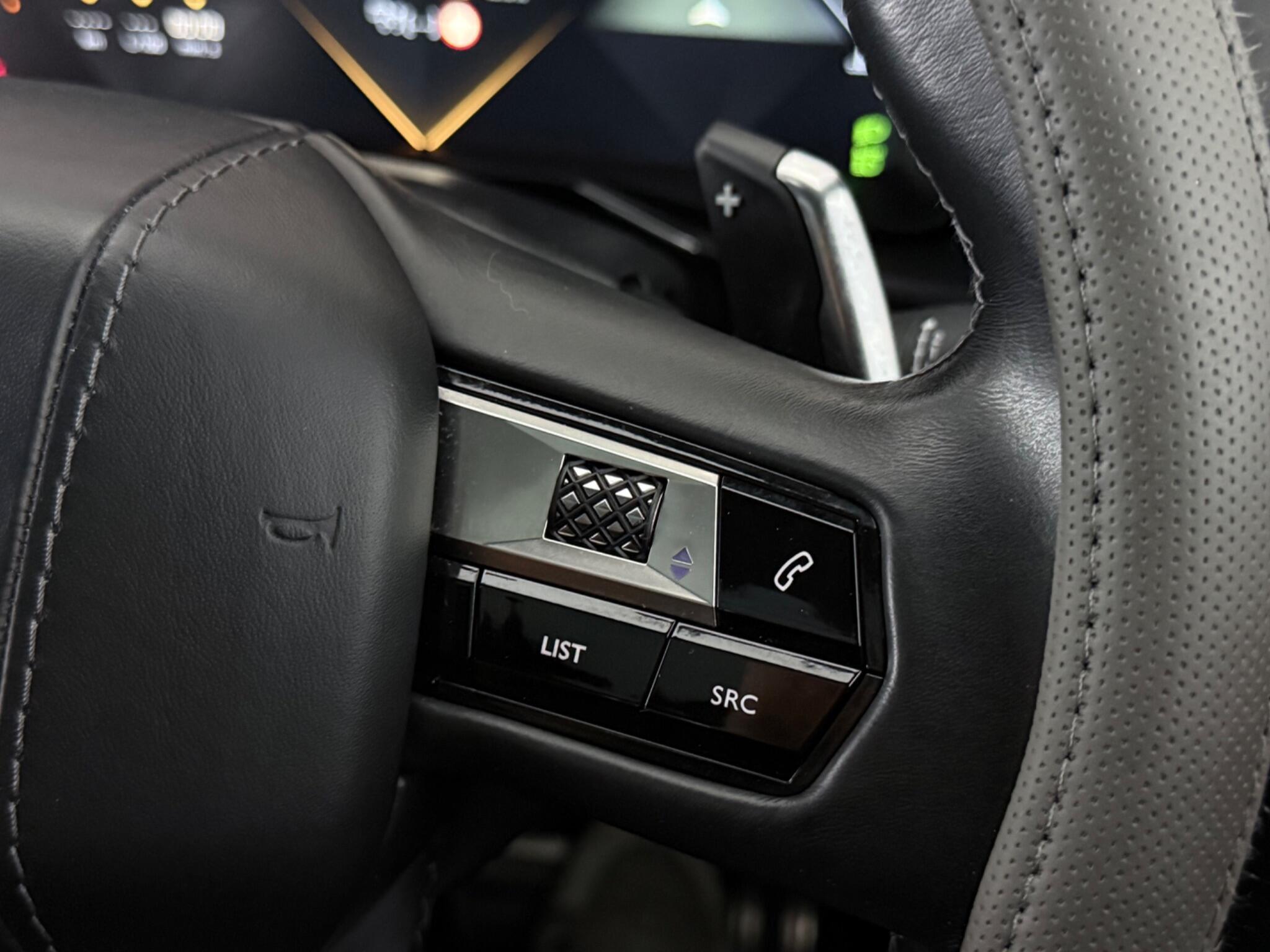 DS Automobiles DS 7 Crossback view 18