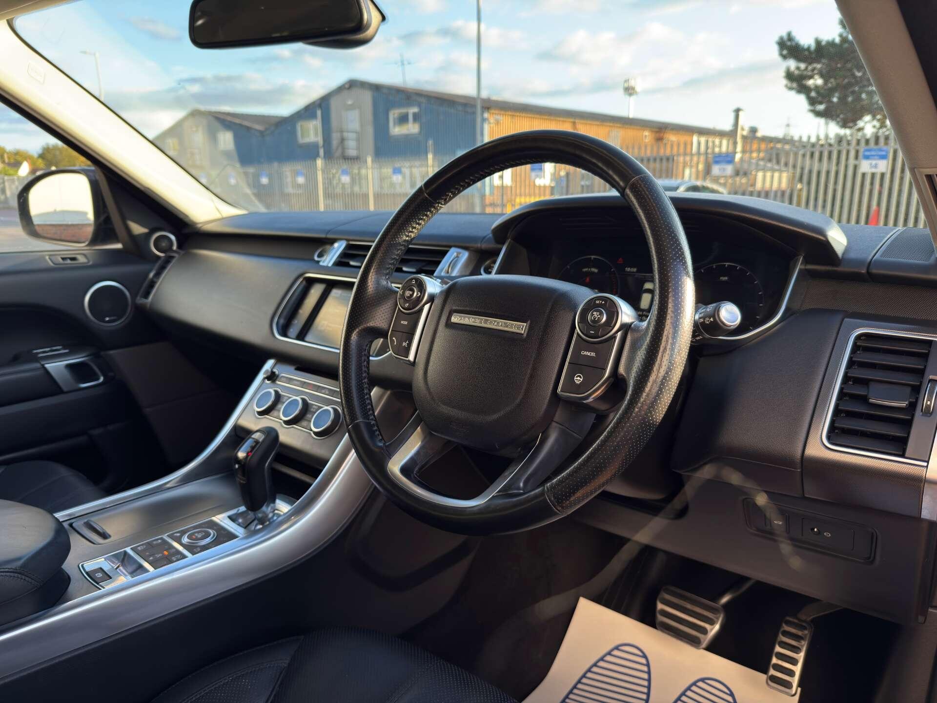 Land Rover Range Rover Sport view 14