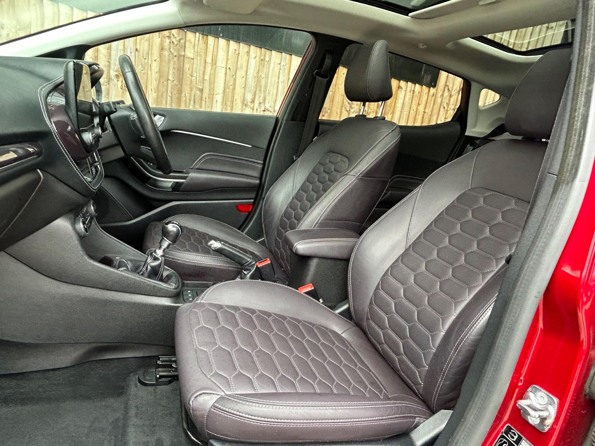 Ford Fiesta view 32