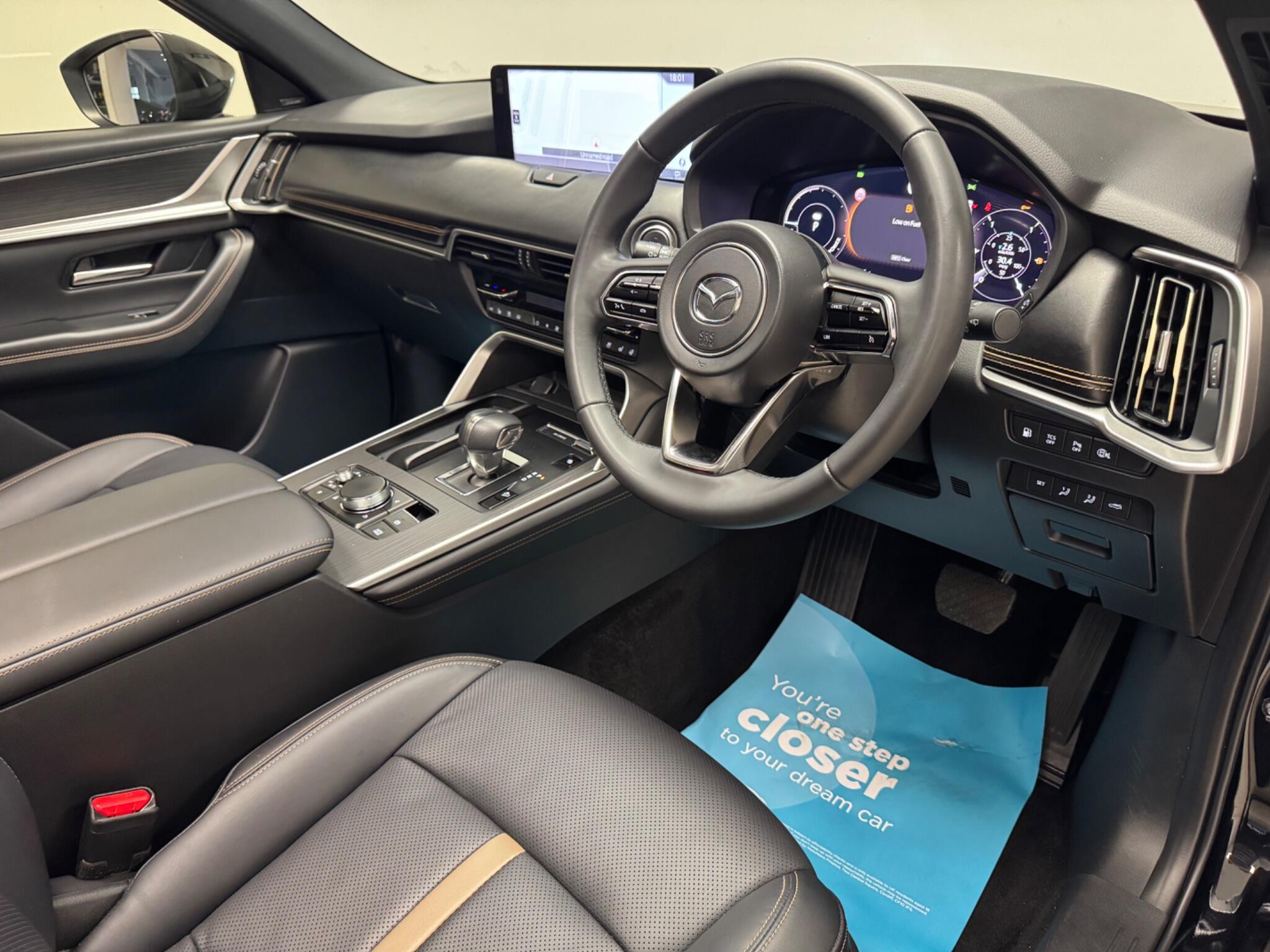 Mazda CX-60 view 10
