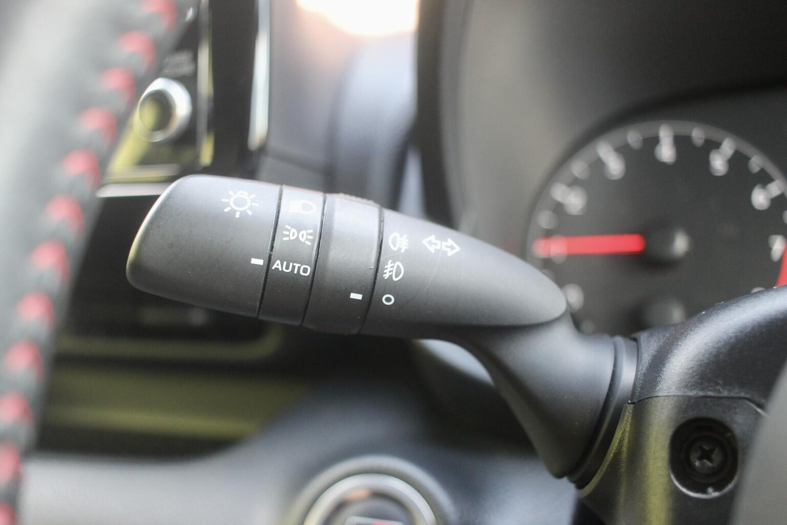 Toyota Yaris view 18