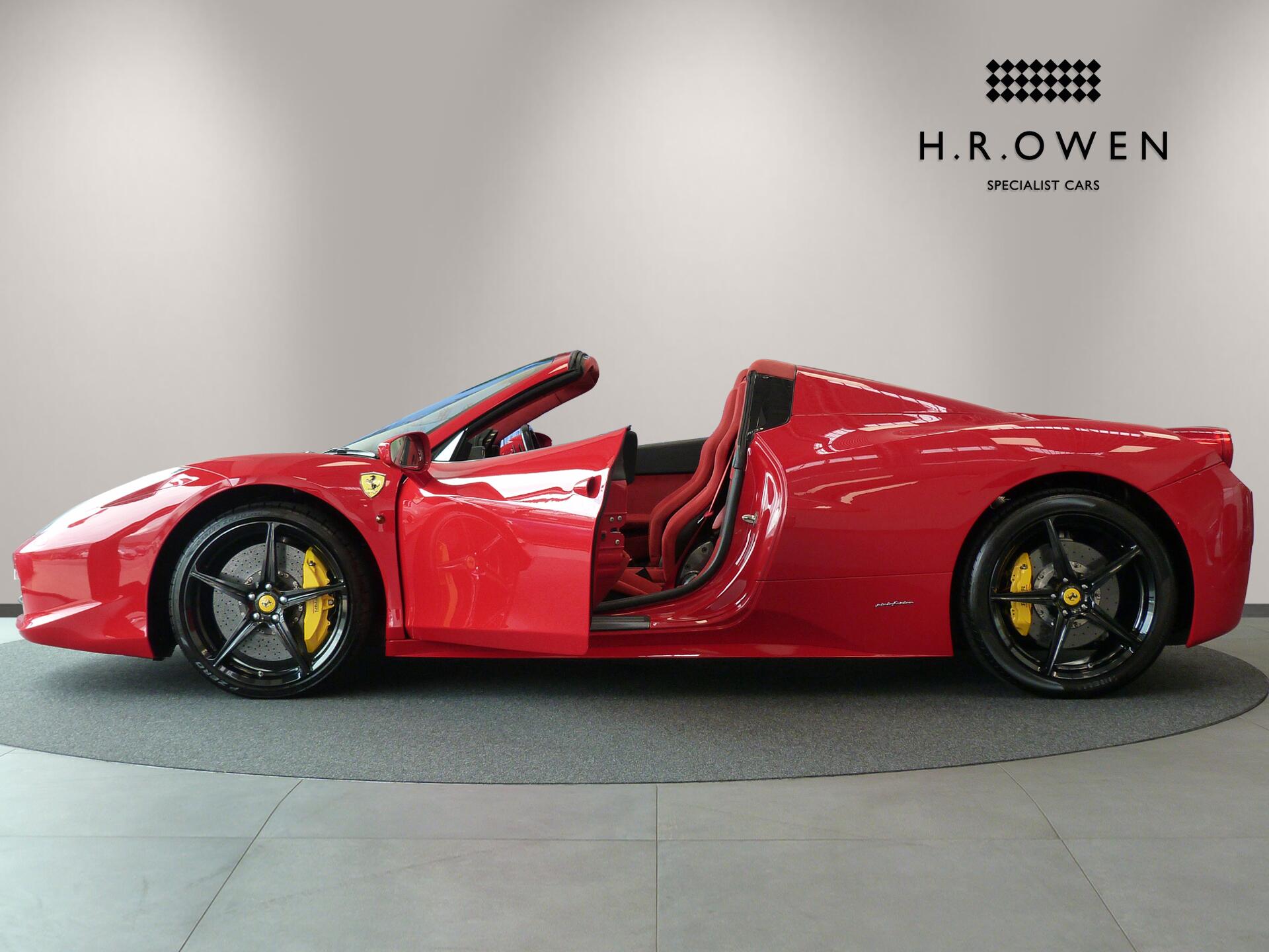Ferrari 458 view 8