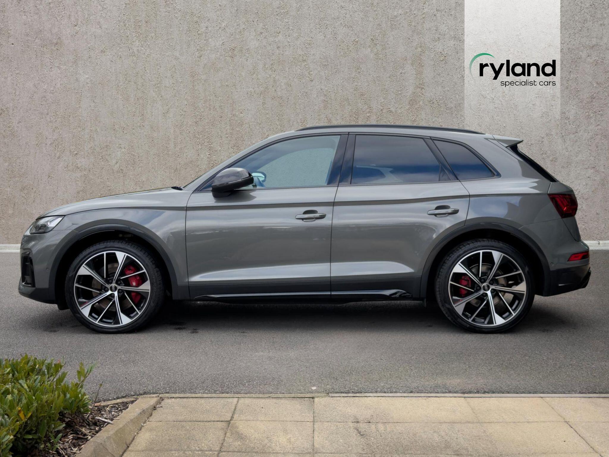 Audi Audi SQ5 view 4
