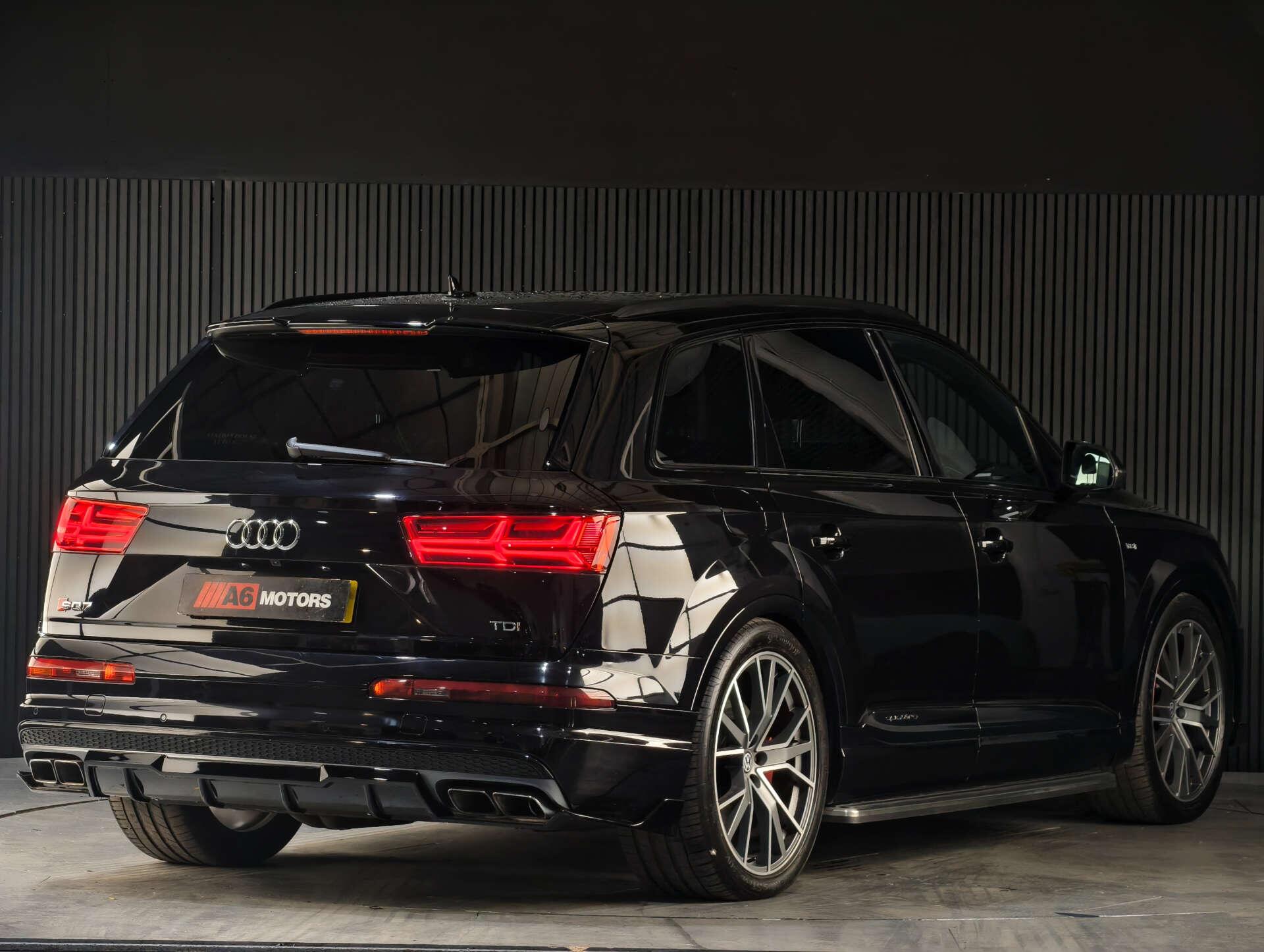 Audi SQ7 view 13