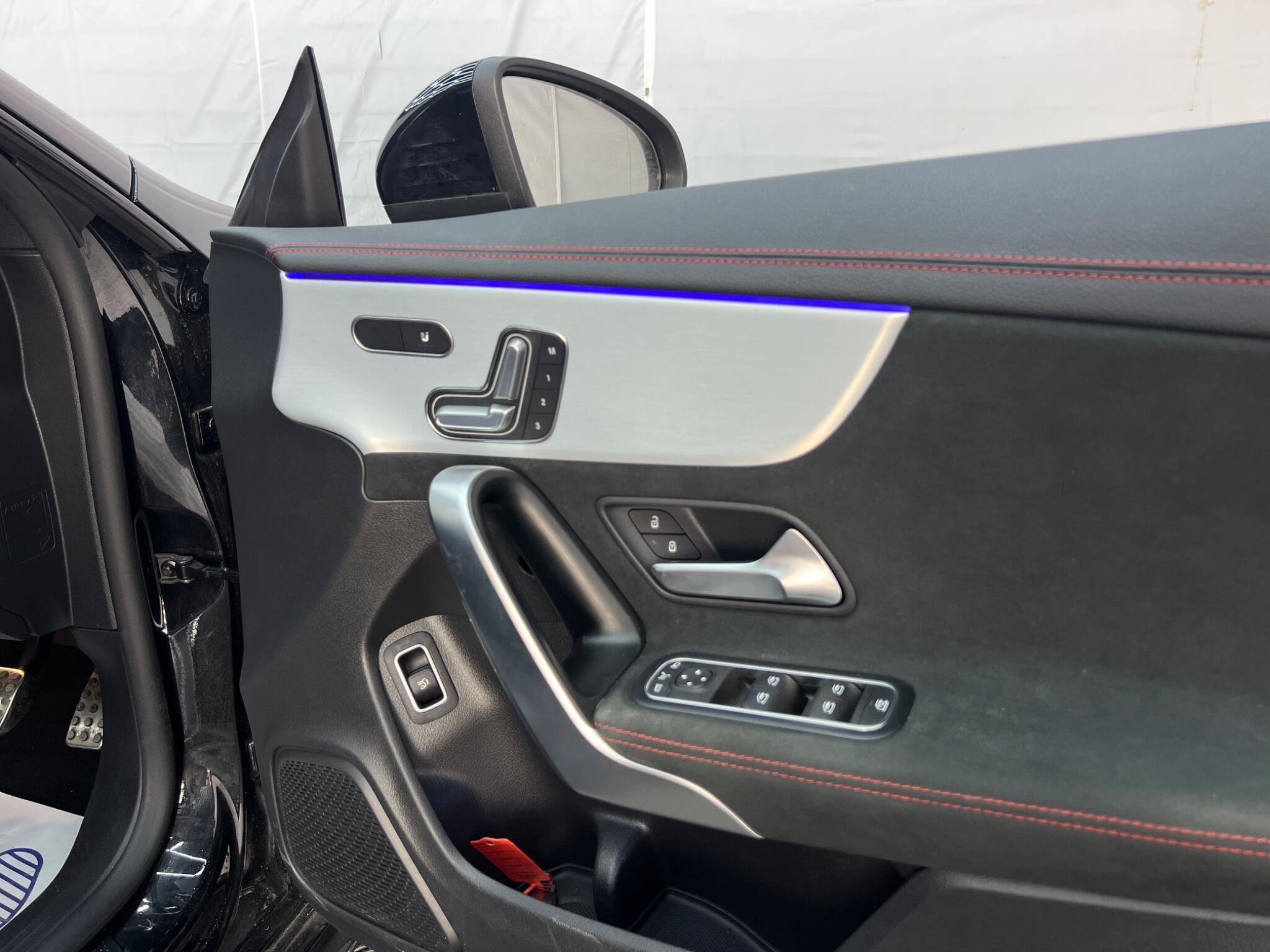 Mercedes-Benz Cla view 33