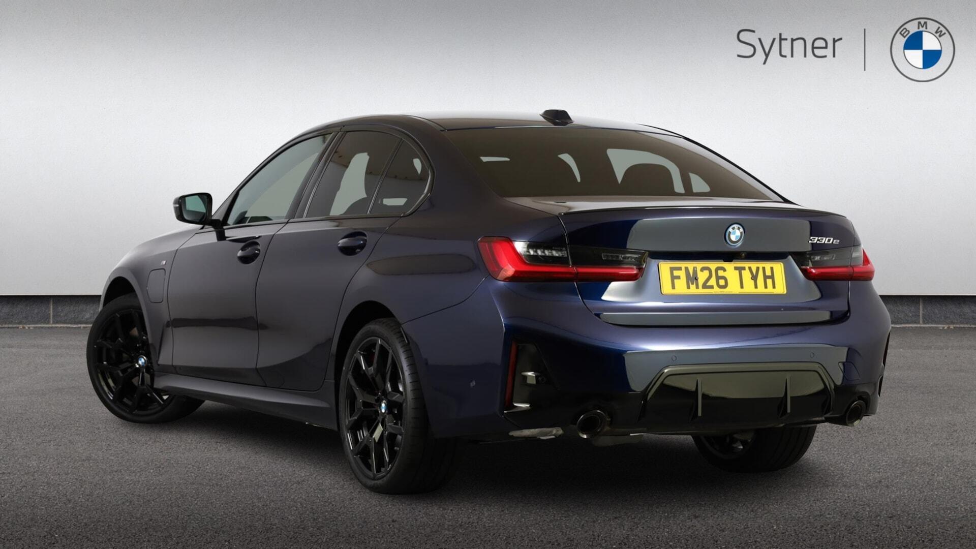 BMW 3 Series view 2