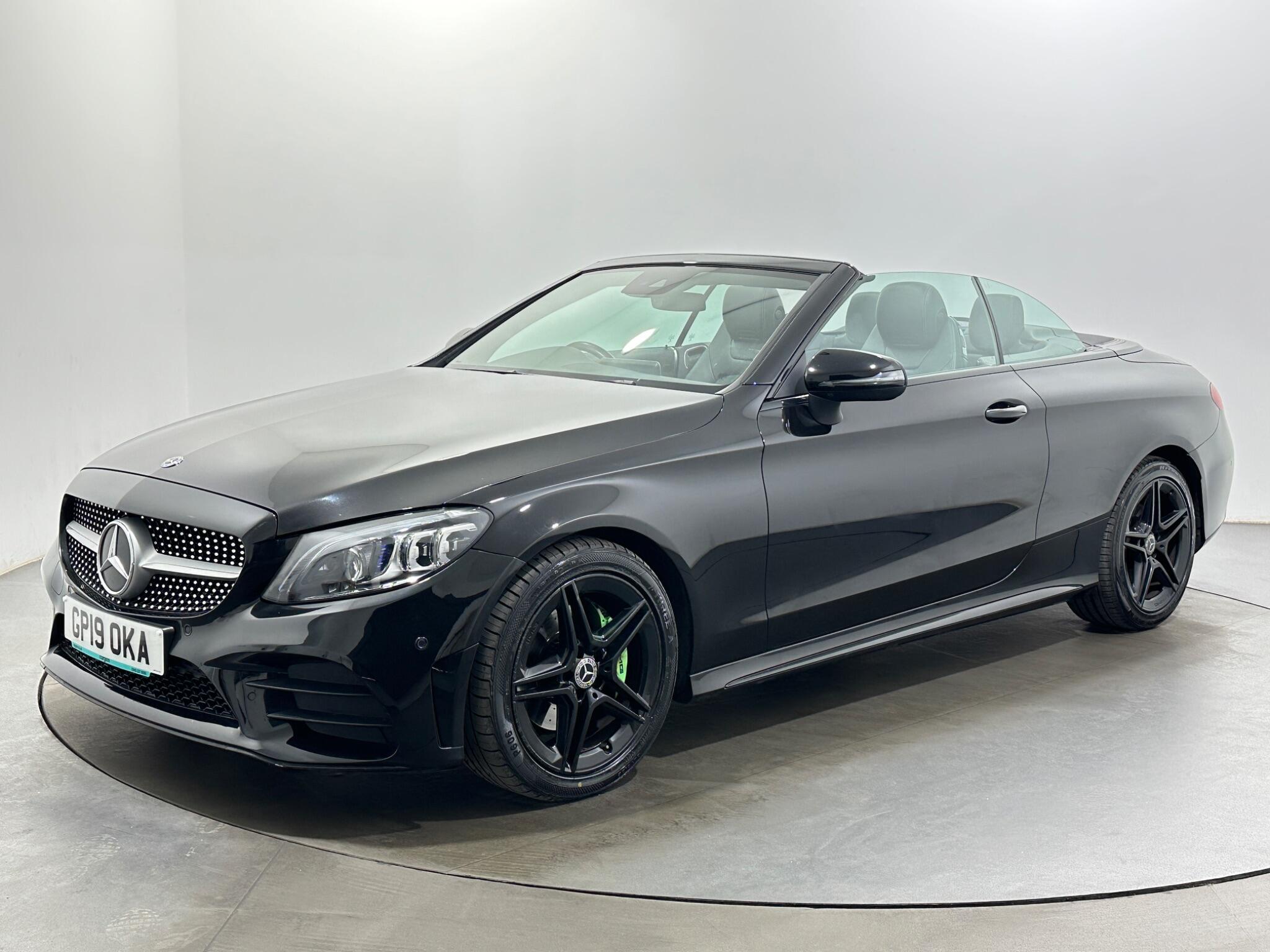 Mercedes-Benz C Class view 4