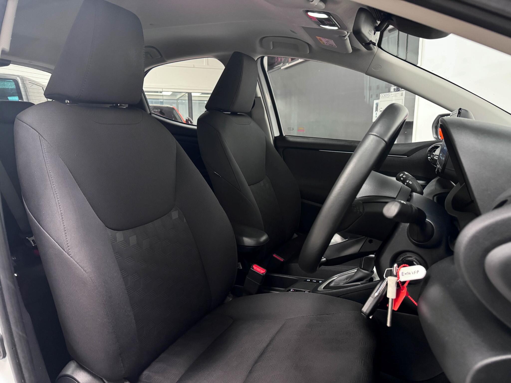 Toyota Yaris view 28