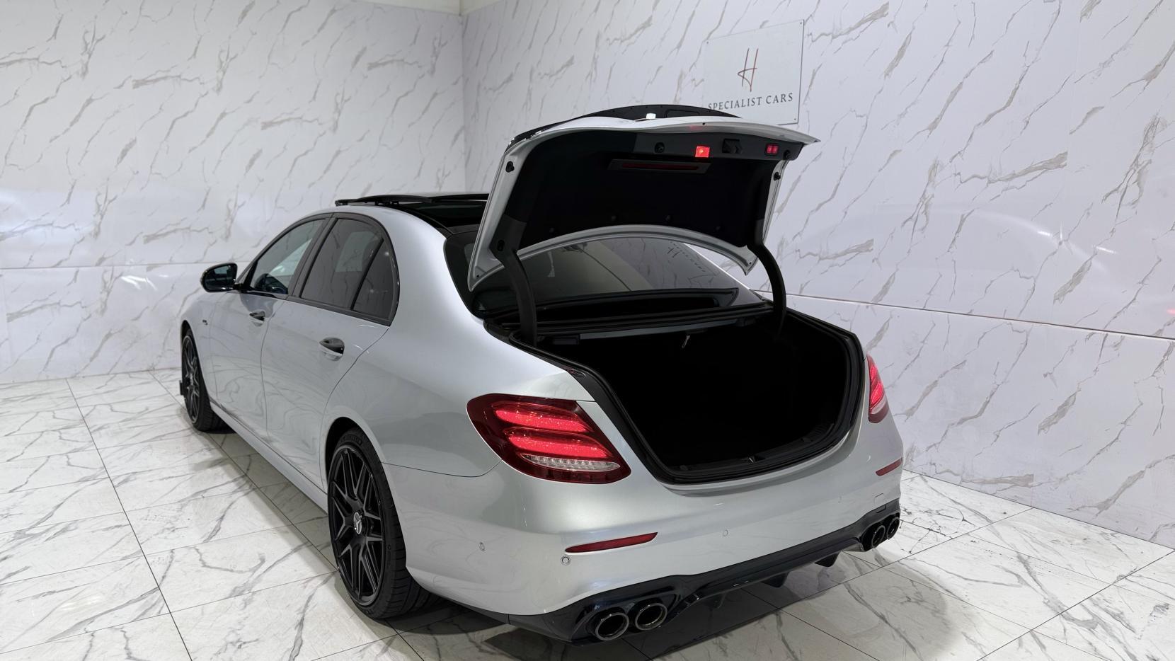Mercedes-Benz E Class view 48